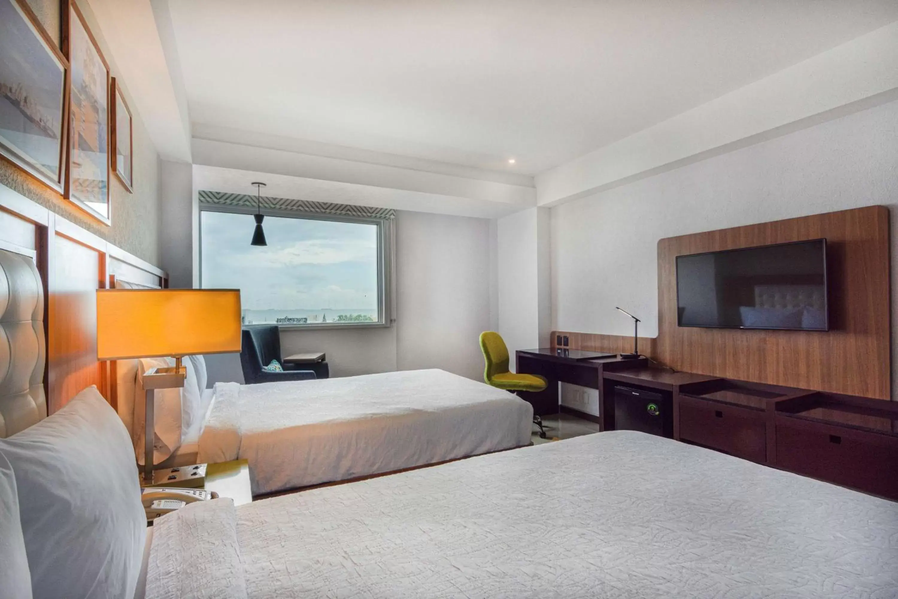 Bedroom, Bed in Hampton by Hilton Veracruz Boca Del Rio