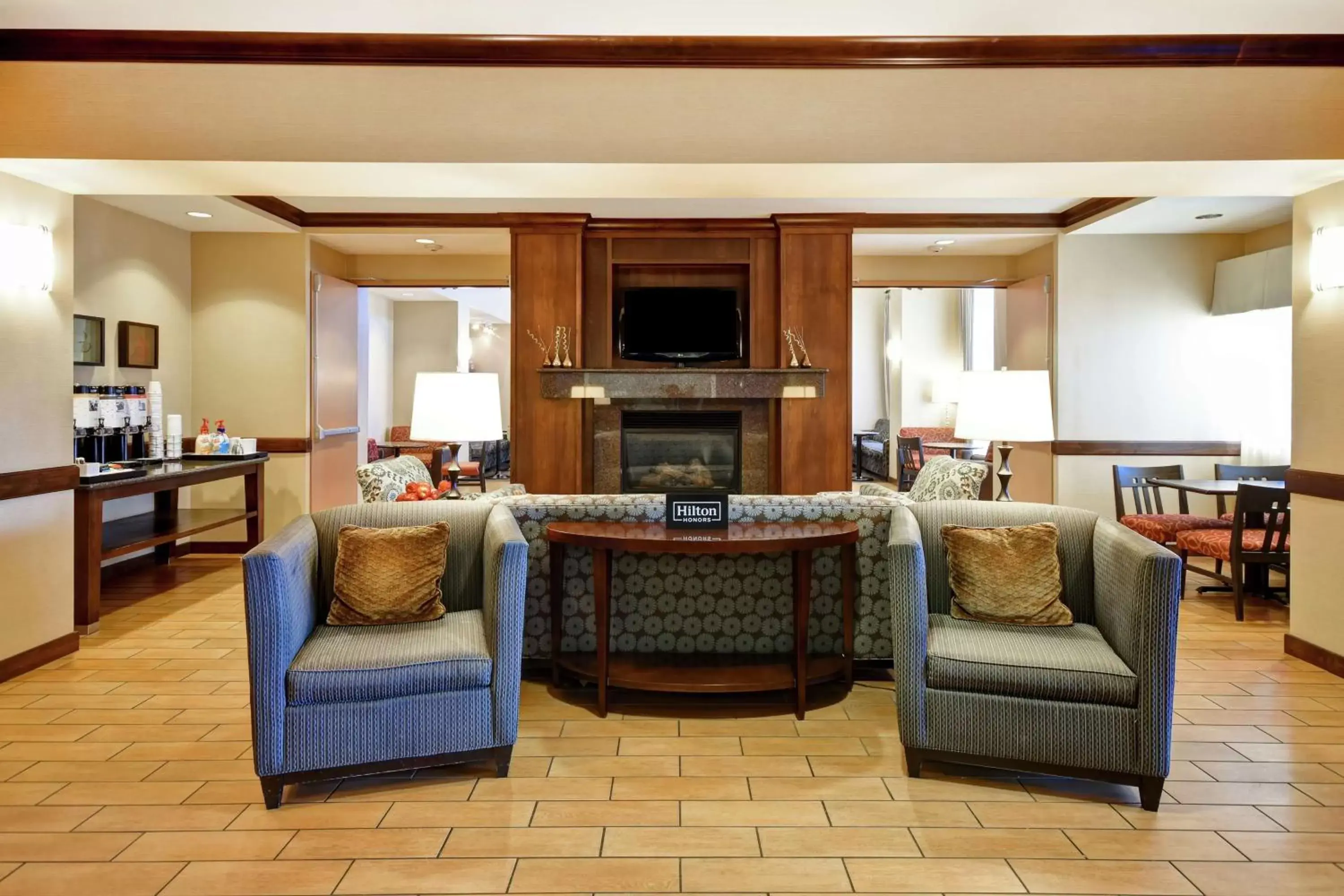 Lobby or reception in Hampton Inn & Suites Folsom Lobby or reception in Hampton Inn & Suites Folsom