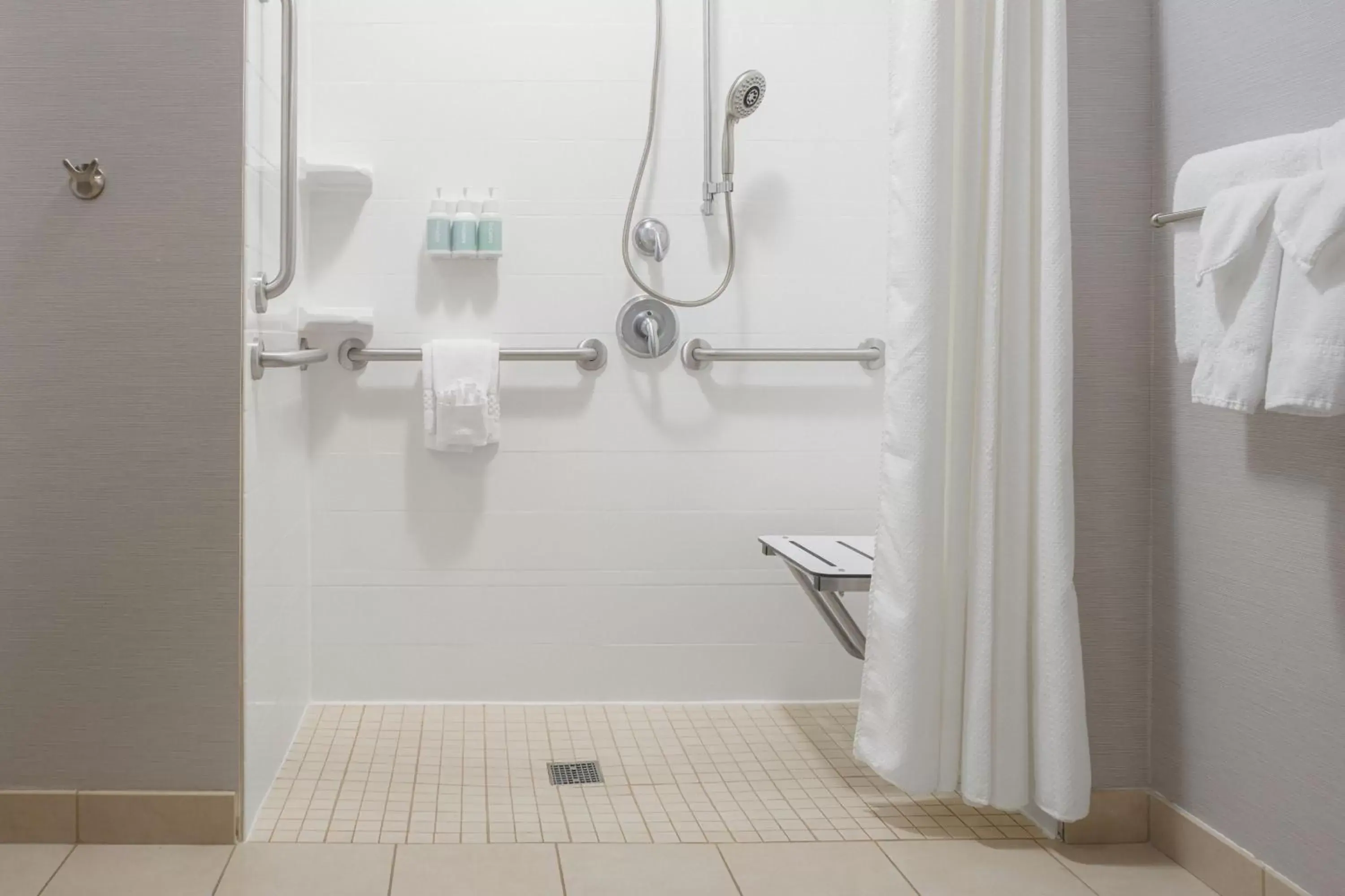 Bathroom in Courtyard by Marriott Boone