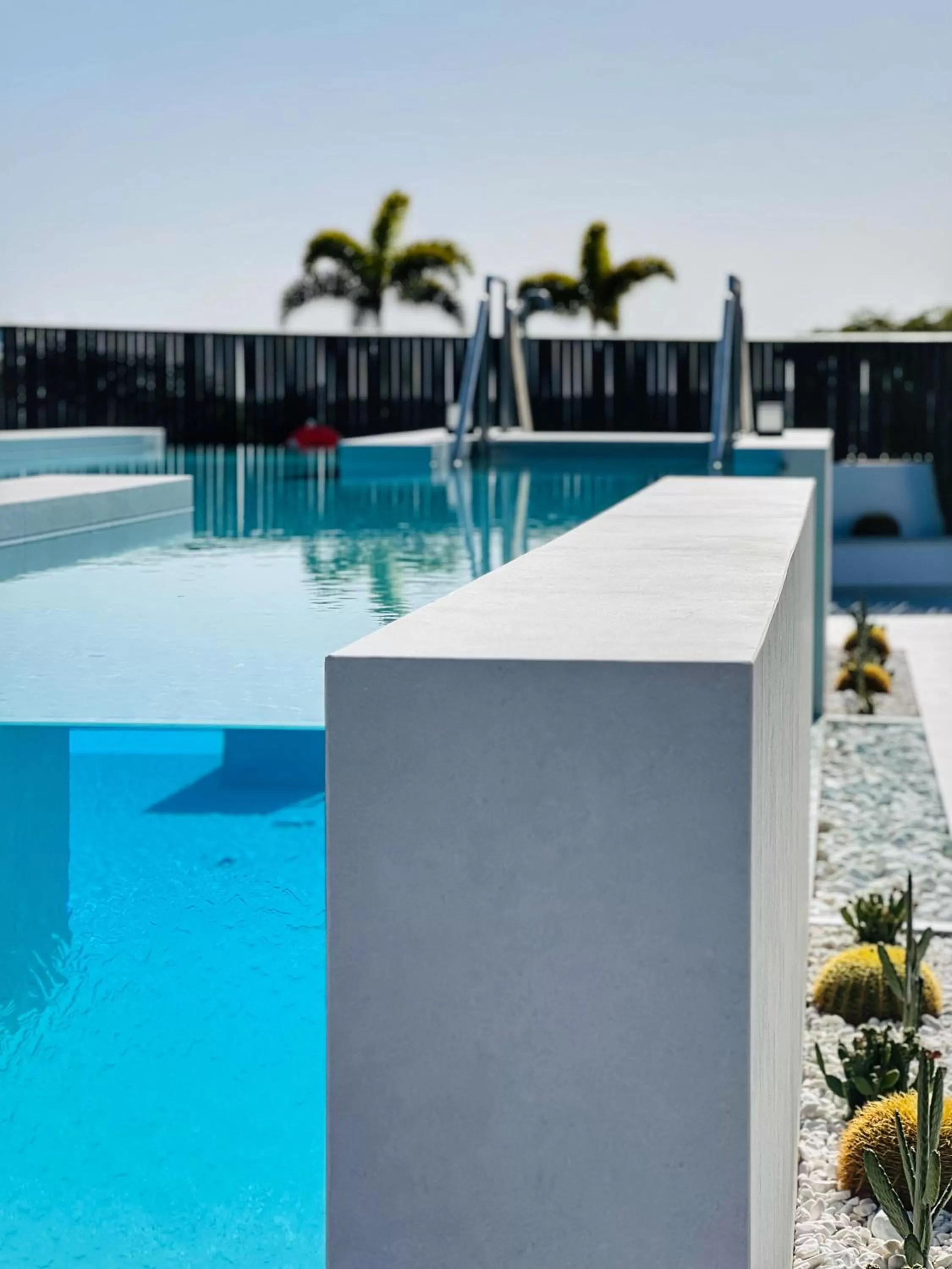 Swimming Pool in Fahana - Gay Men Only