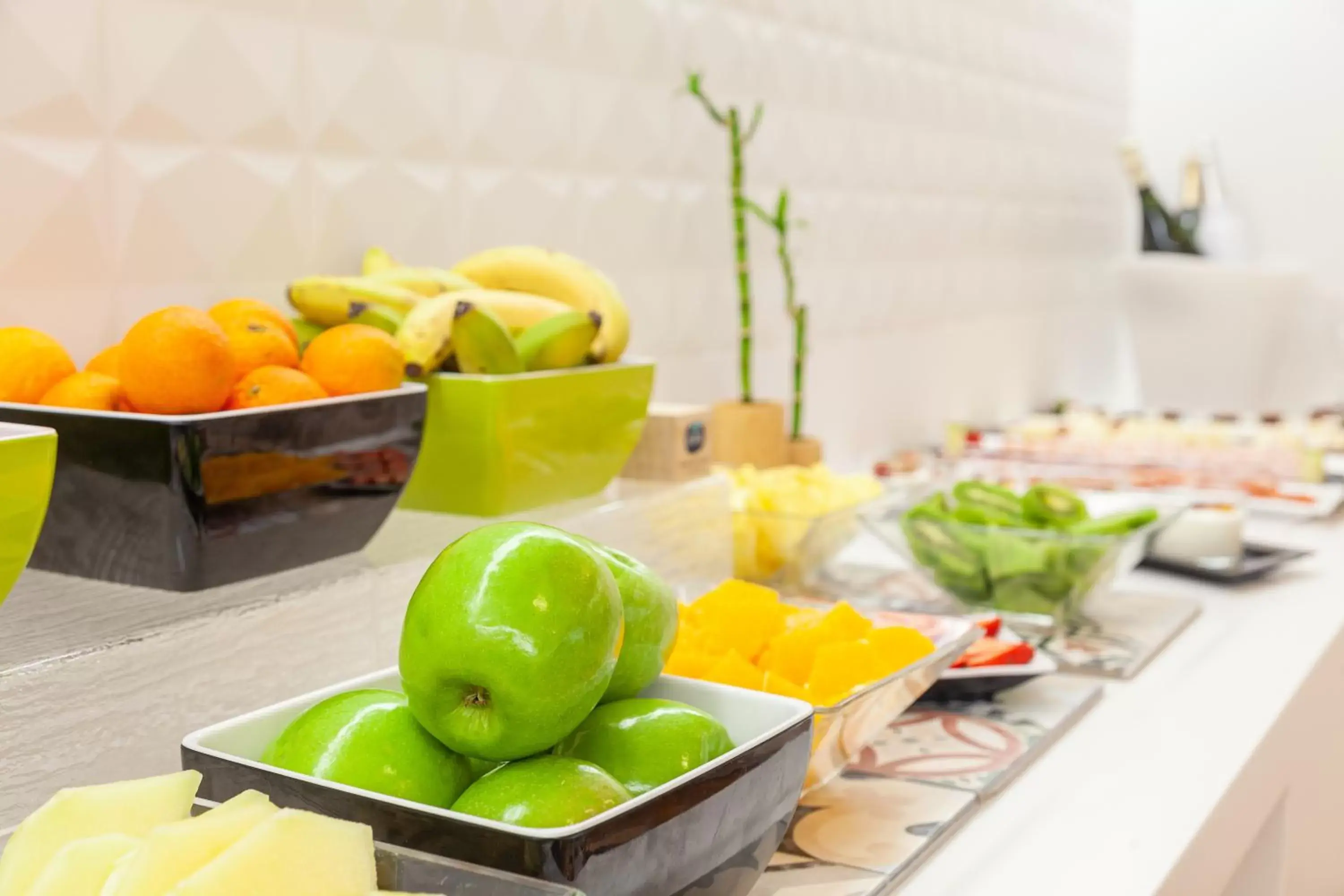 Buffet breakfast, Food in Hotel Macià Granada Five Senses Rooms & Suites