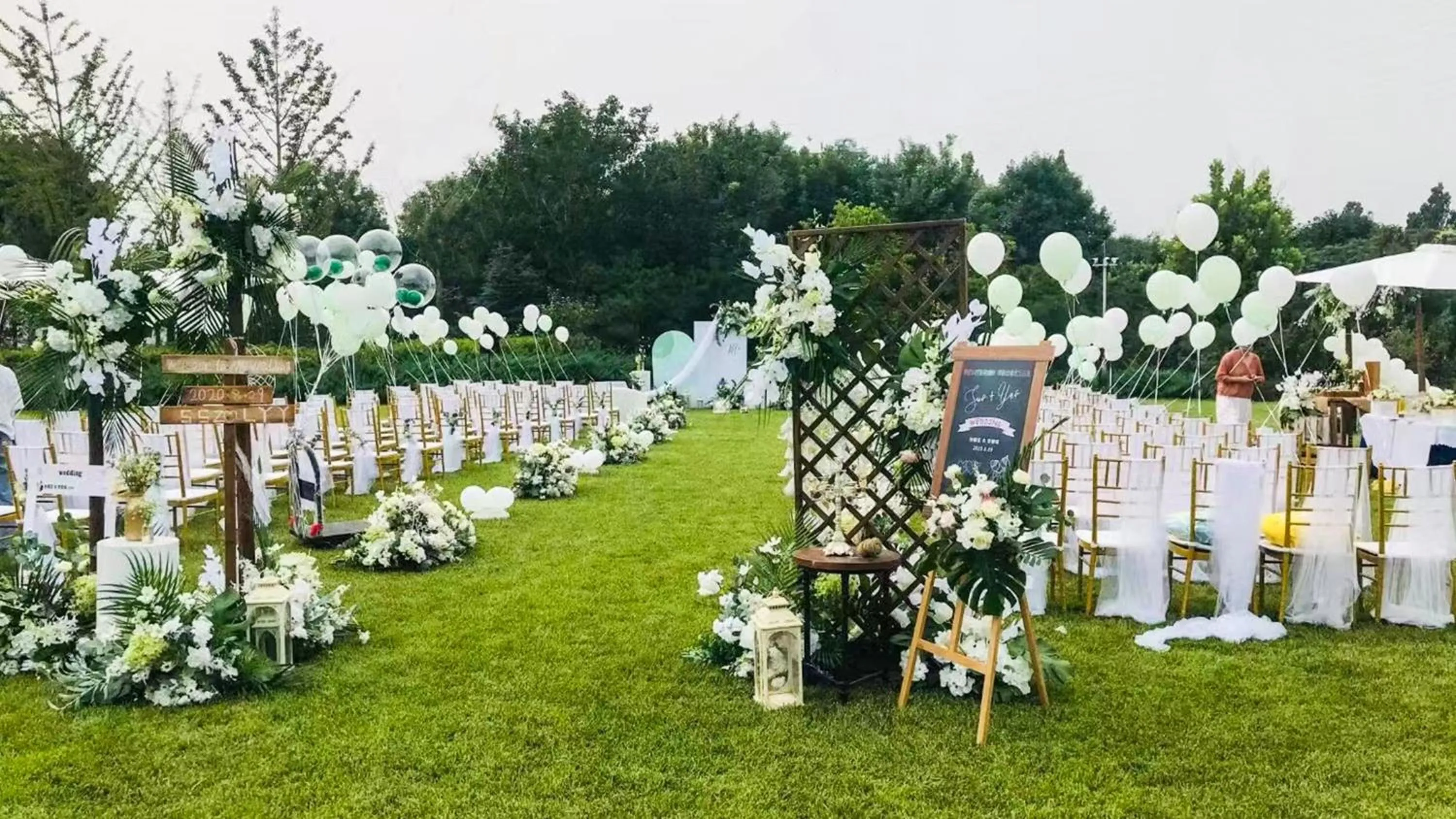 Meeting/conference room in Holiday Inn Beijing Shijingshan Parkview by IHG