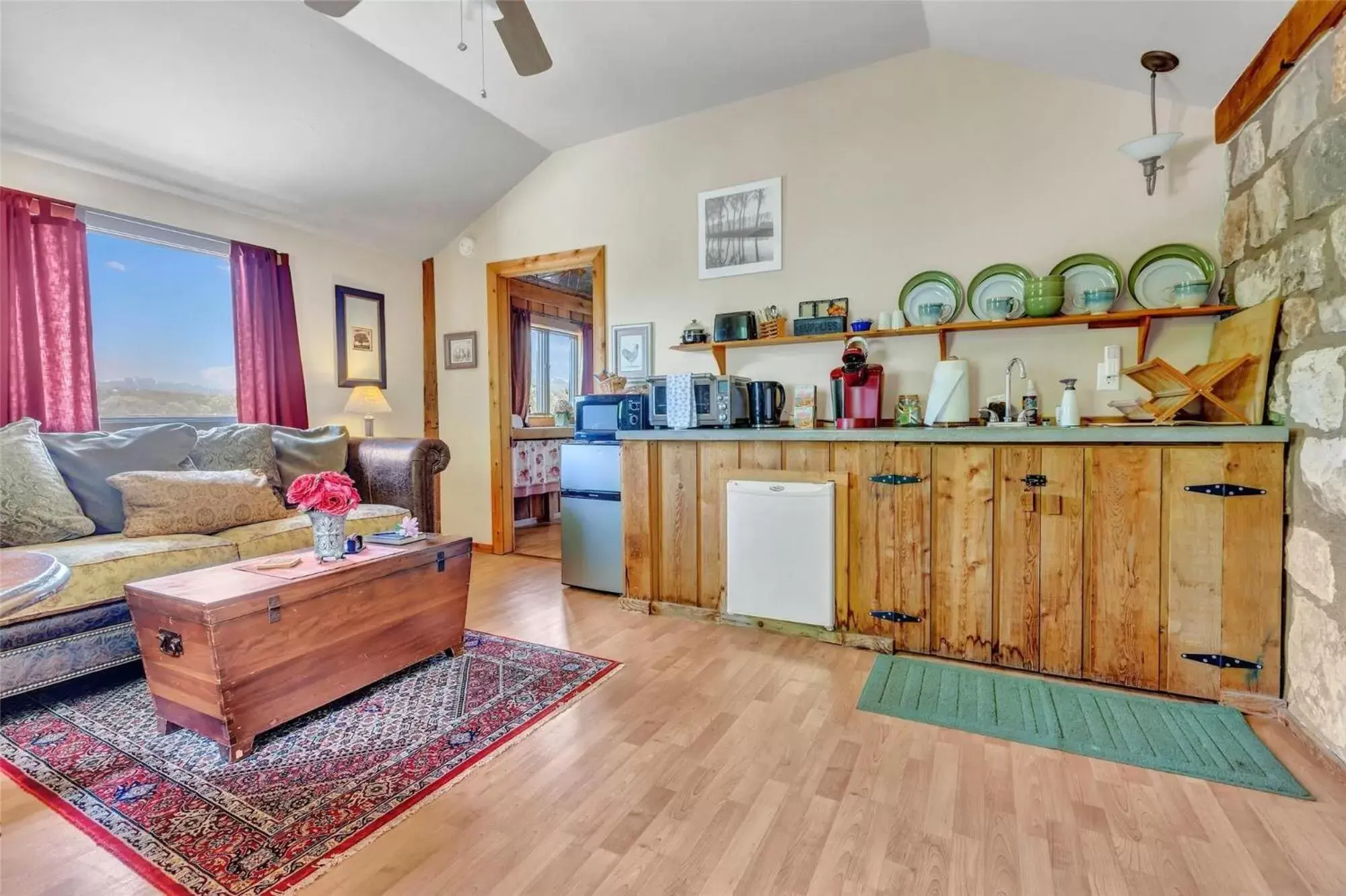 Kitchen or kitchenette, Kitchen/Kitchenette in A Barn At The Quarry