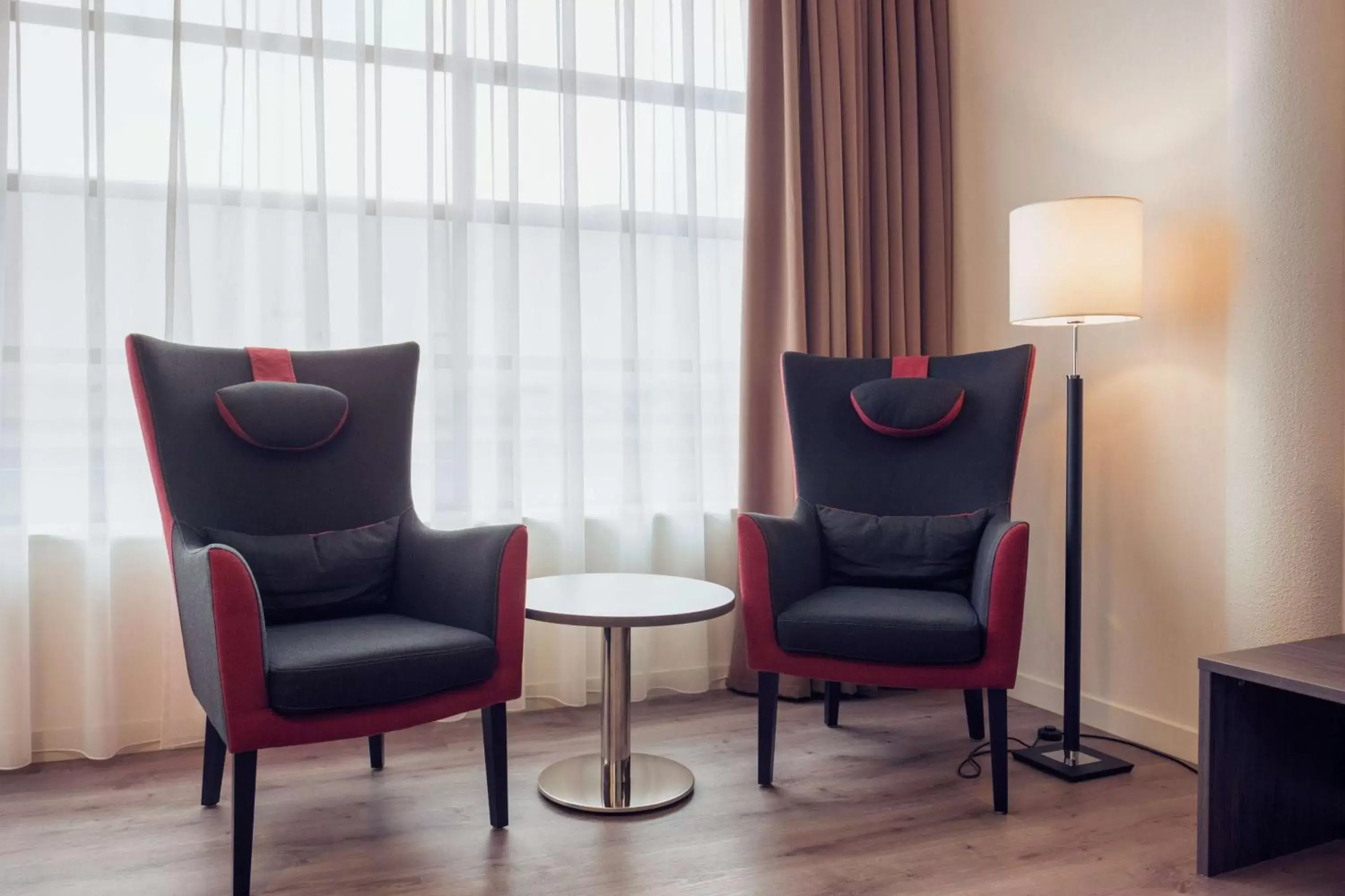 Photo of the whole room, Seating Area in Best Western Plus Plaza Den Haag City Center