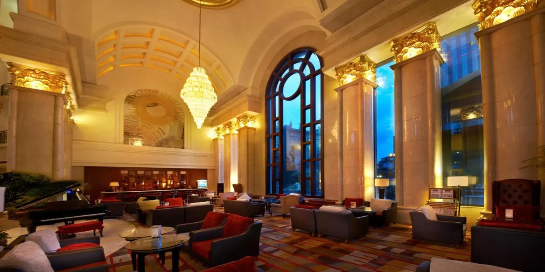 Lounge or bar, Restaurant/Places to Eat in Crowne Plaza City Center Ningbo, an IHG Hotel - Near Ningbo Railway Station