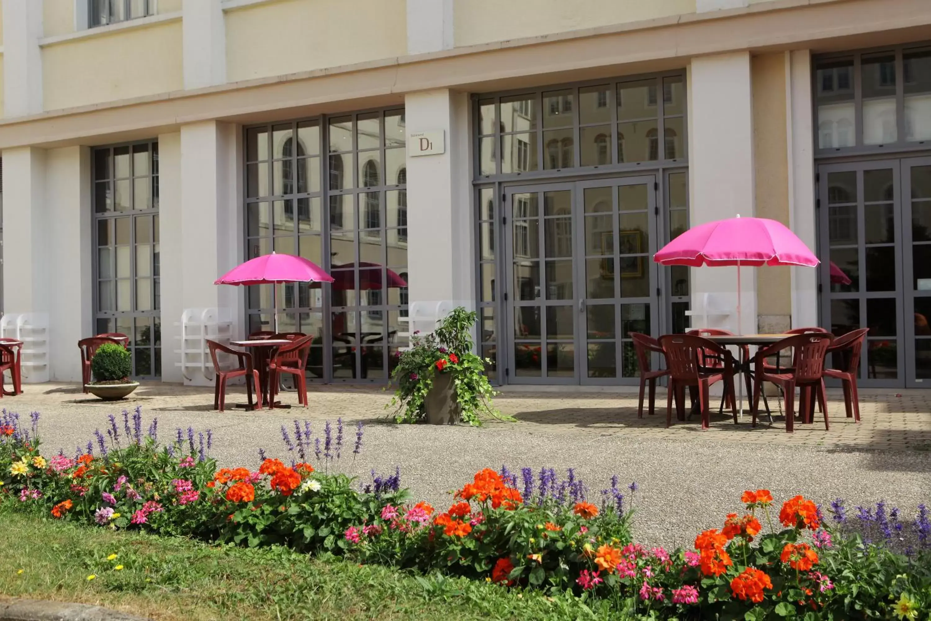 Balcony/Terrace in Best Western Plus Hôtel Colbert