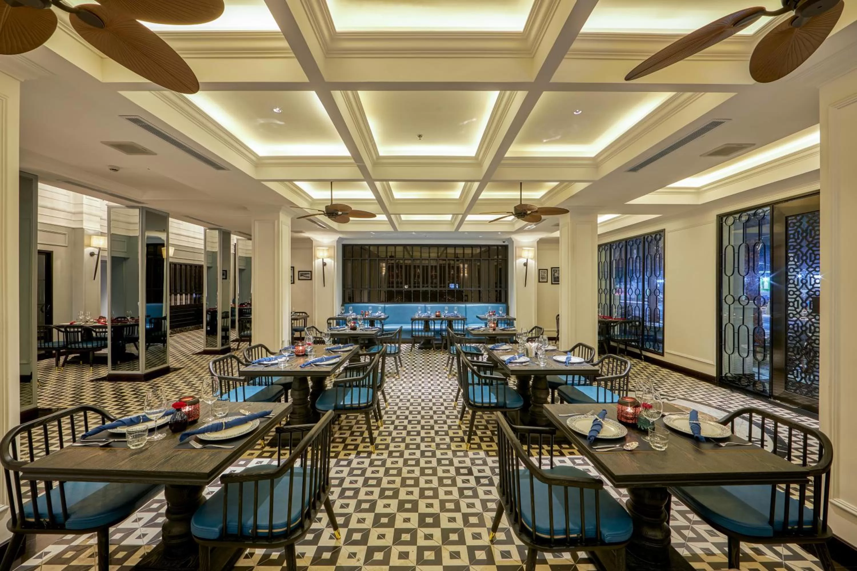 Restaurant/places to eat in Hotel DMelin