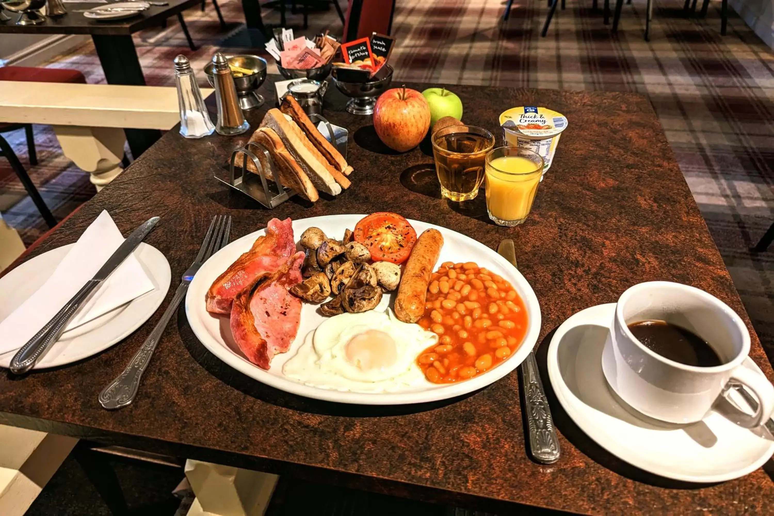 Breakfast in Brookside Hotel & Restaurant