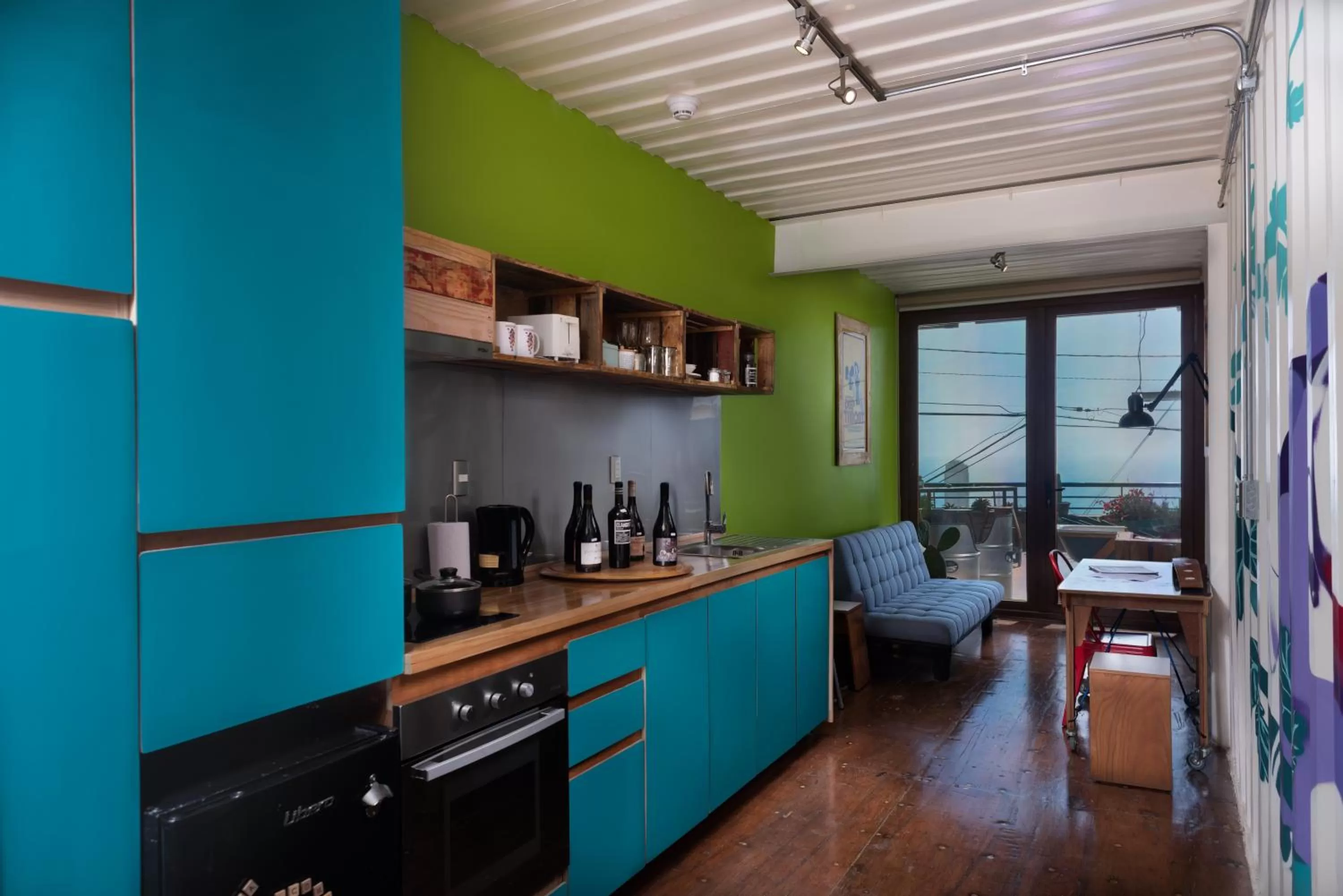 Kitchen or kitchenette in Hotel Winebox Valparaiso