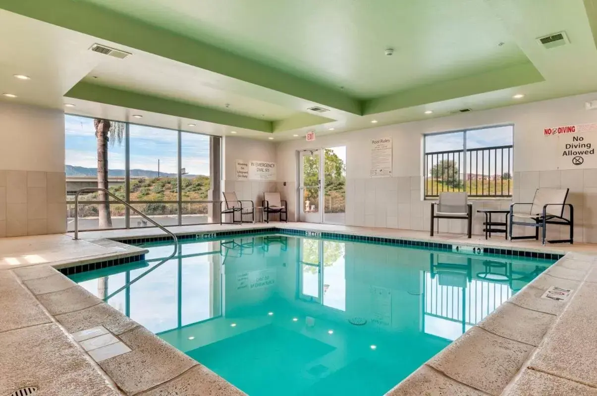 Swimming Pool in Holiday Inn Express Hotel & Suites Lake Elsinore, an IHG Hotel