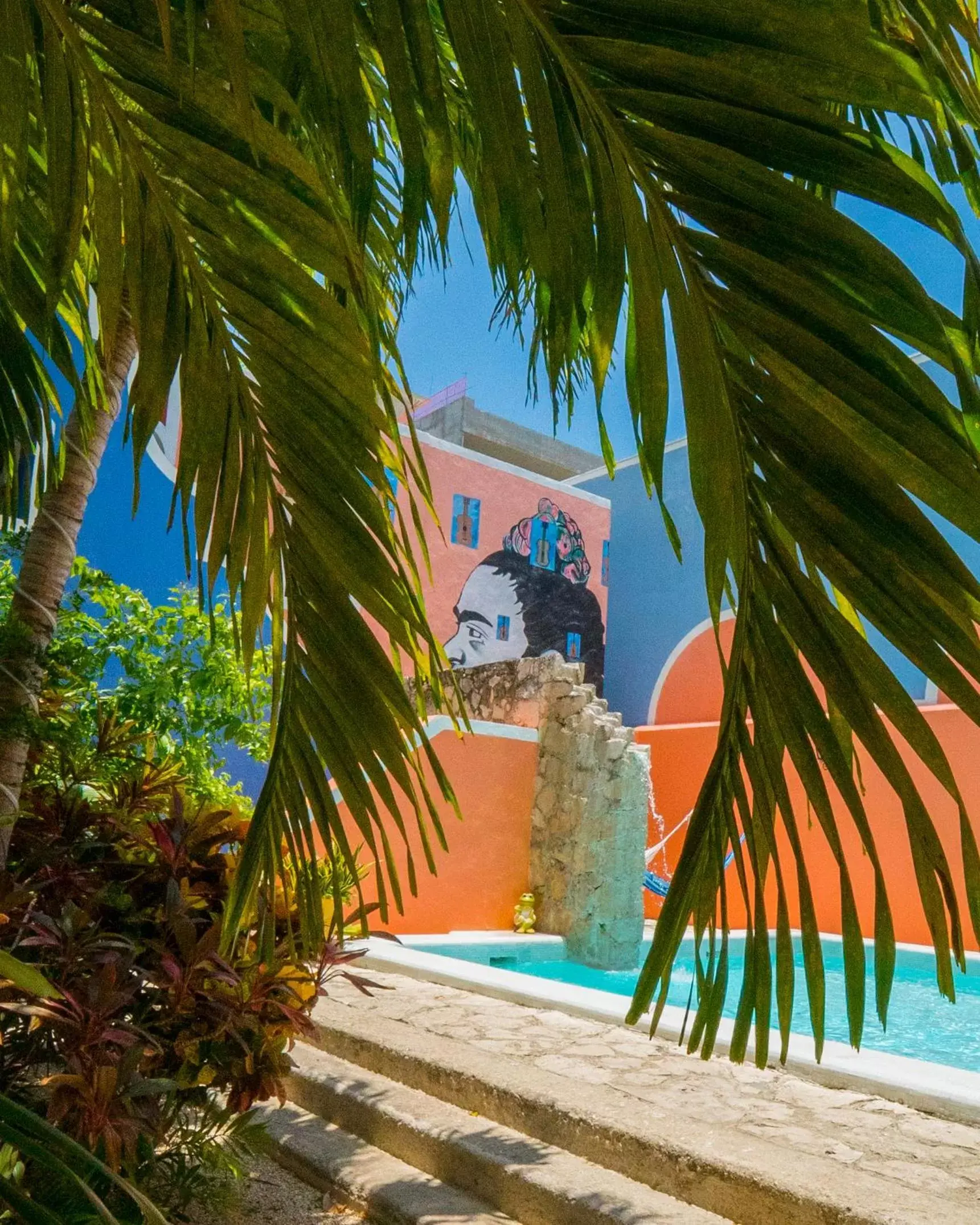 Swimming pool in Hotel Casa de las Flores