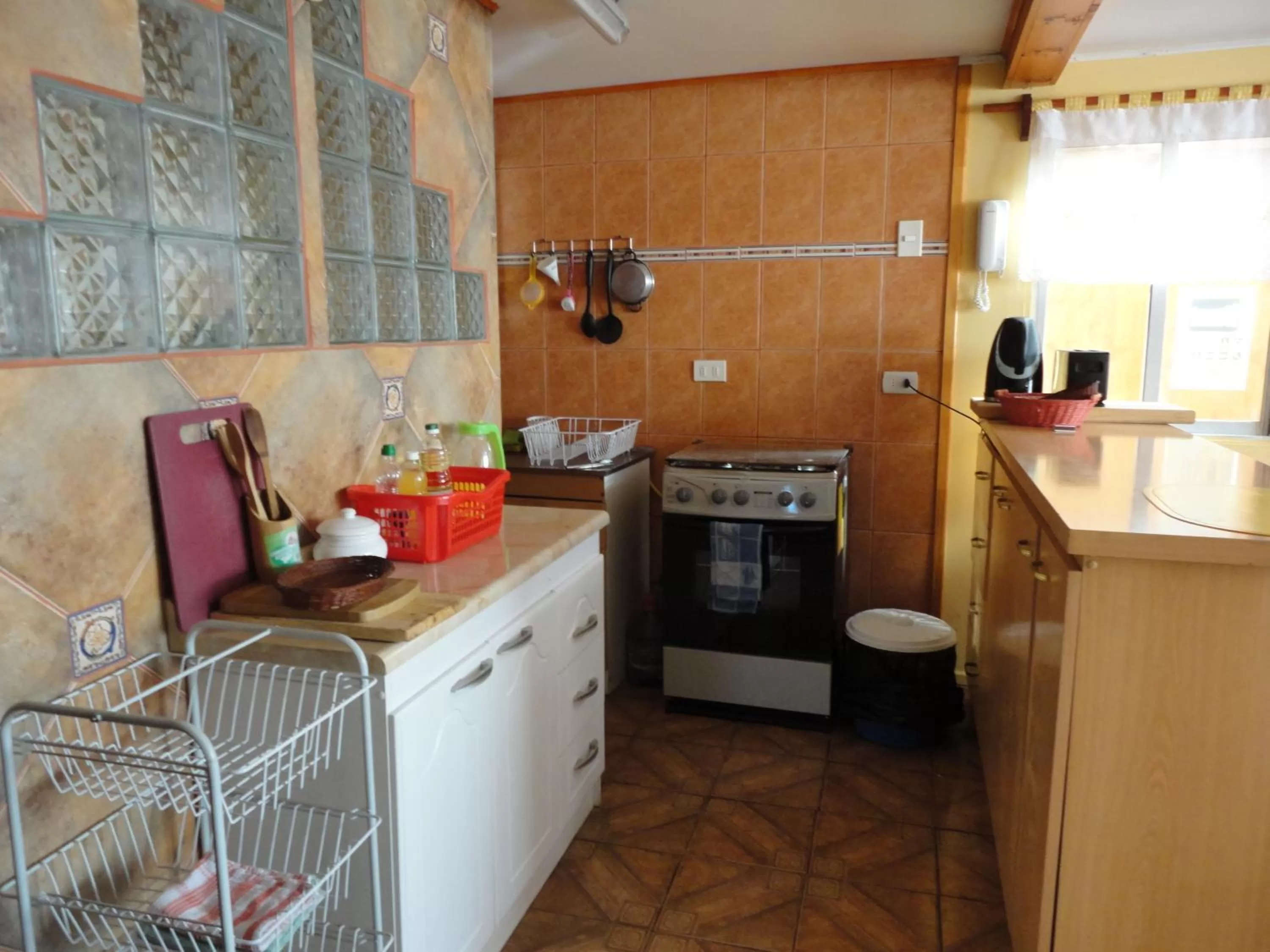 Kitchen or kitchenette in Hostal Miramar