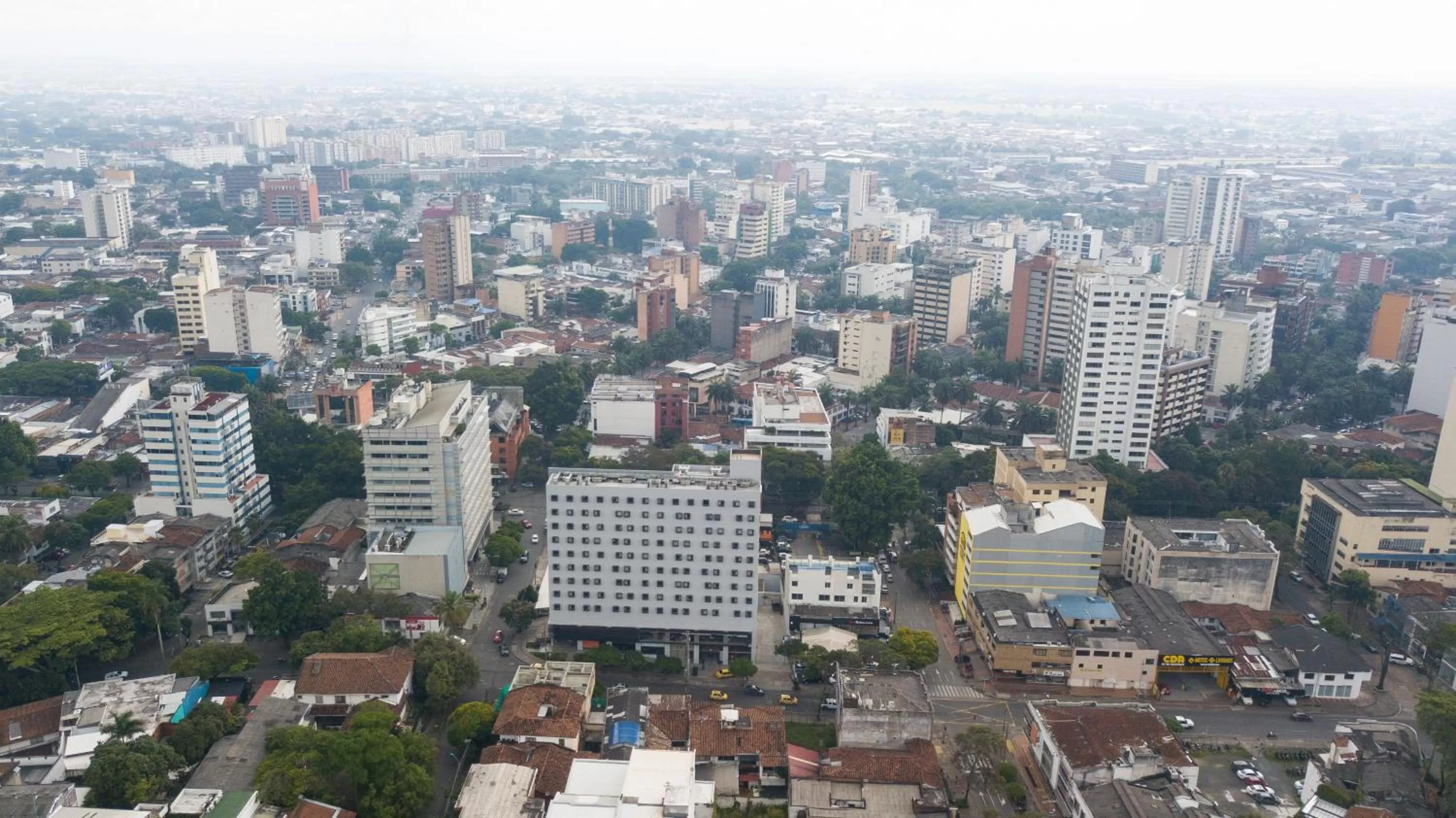 Property building in Hotel Ibis Cali Granada