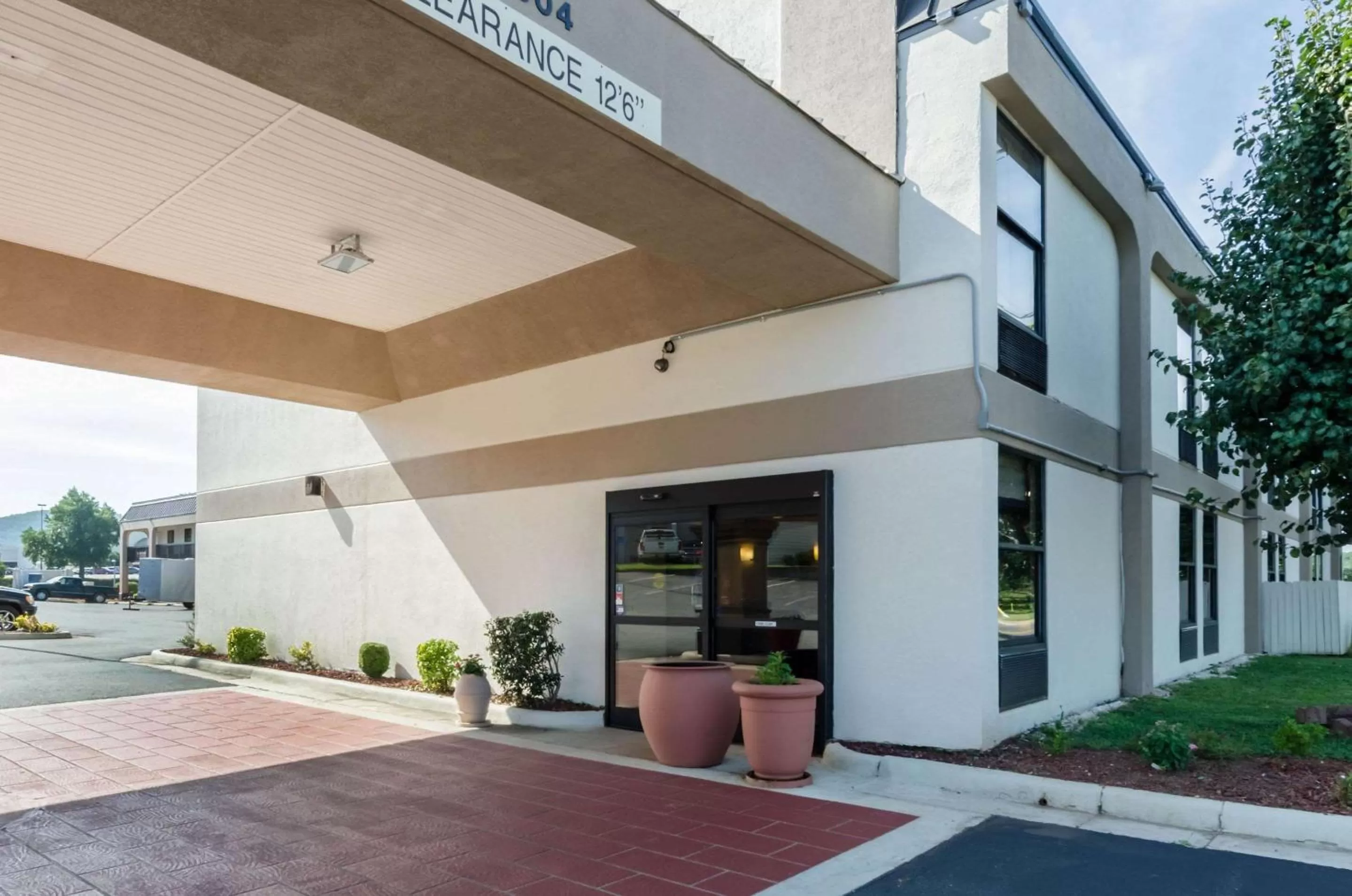Property building in Quality Inn Lynchburg