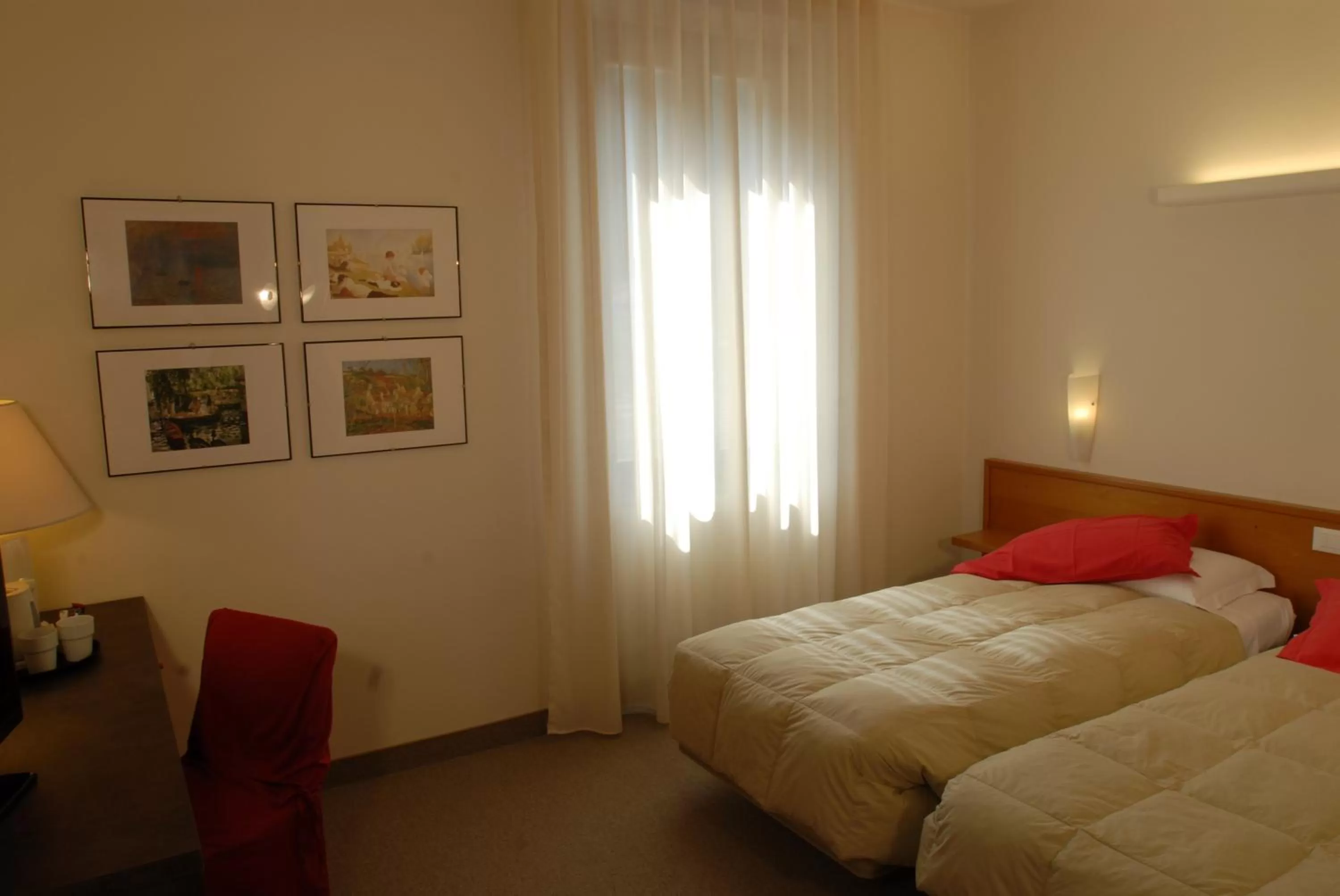 Bed in Albergo Al Sole