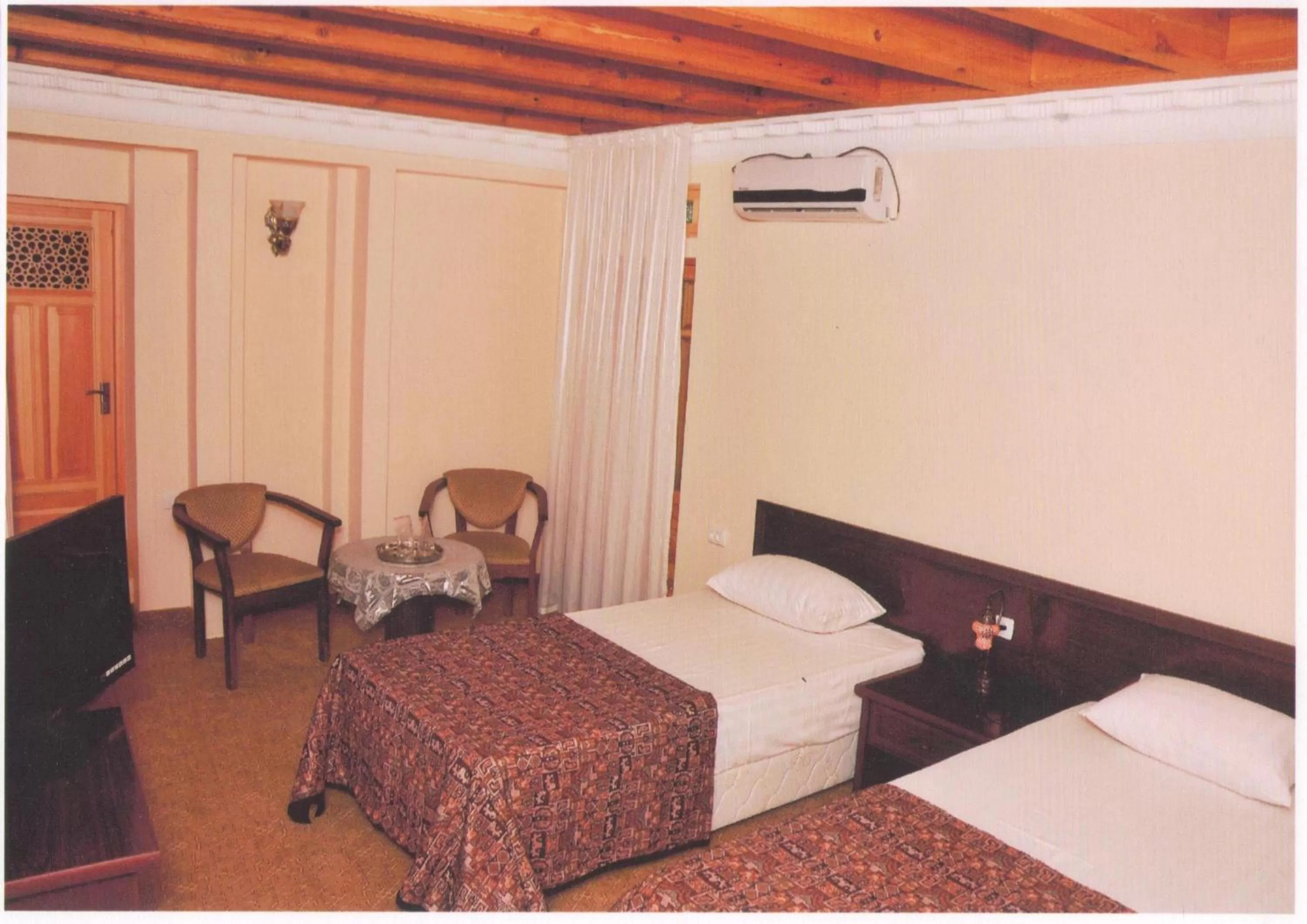 Photo of the whole room, Bed in Kavsar Boutique Hotel
