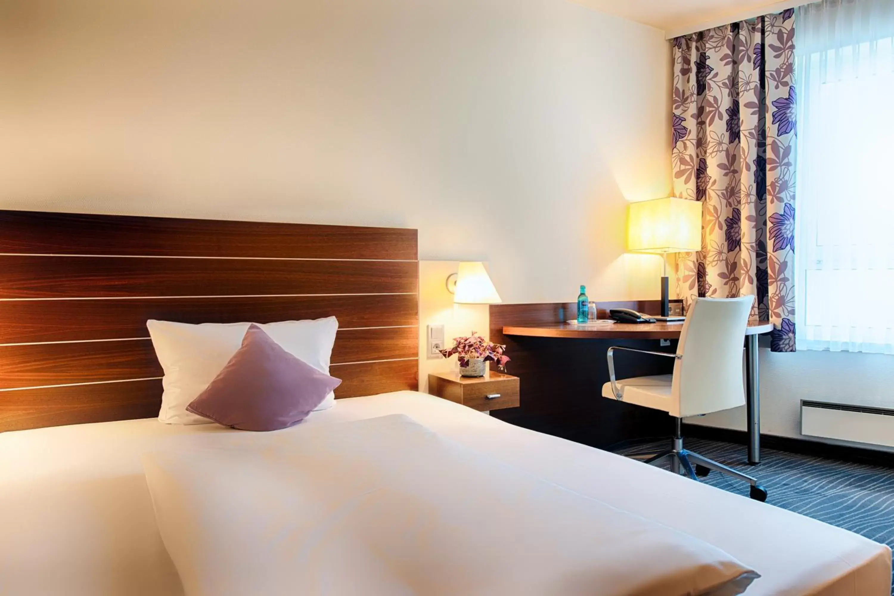 Business Double Room in ACHAT Hotel Wiesbaden City