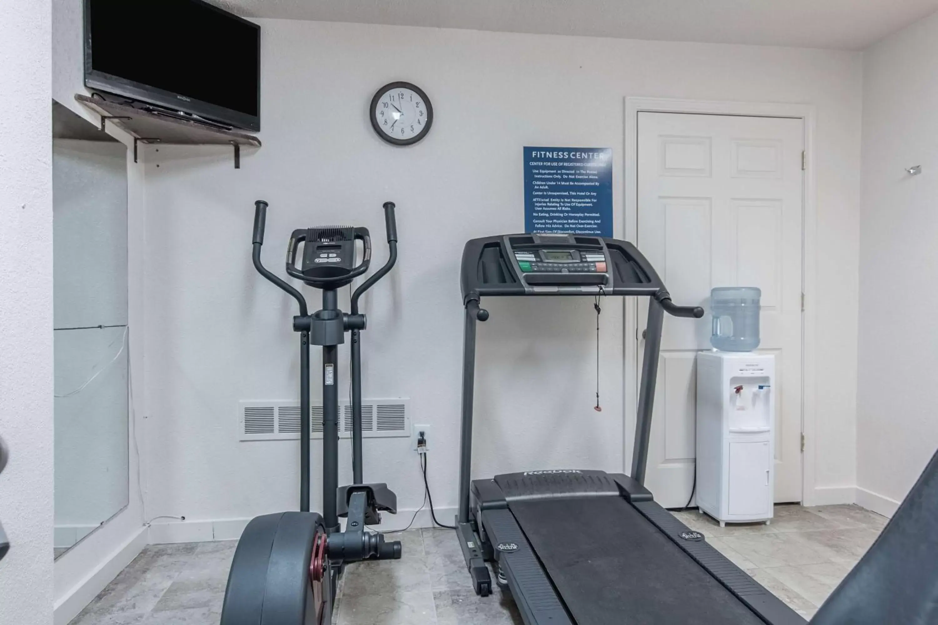 TV and multimedia, Fitness Center/Facilities in Motel 6-Hope, AR