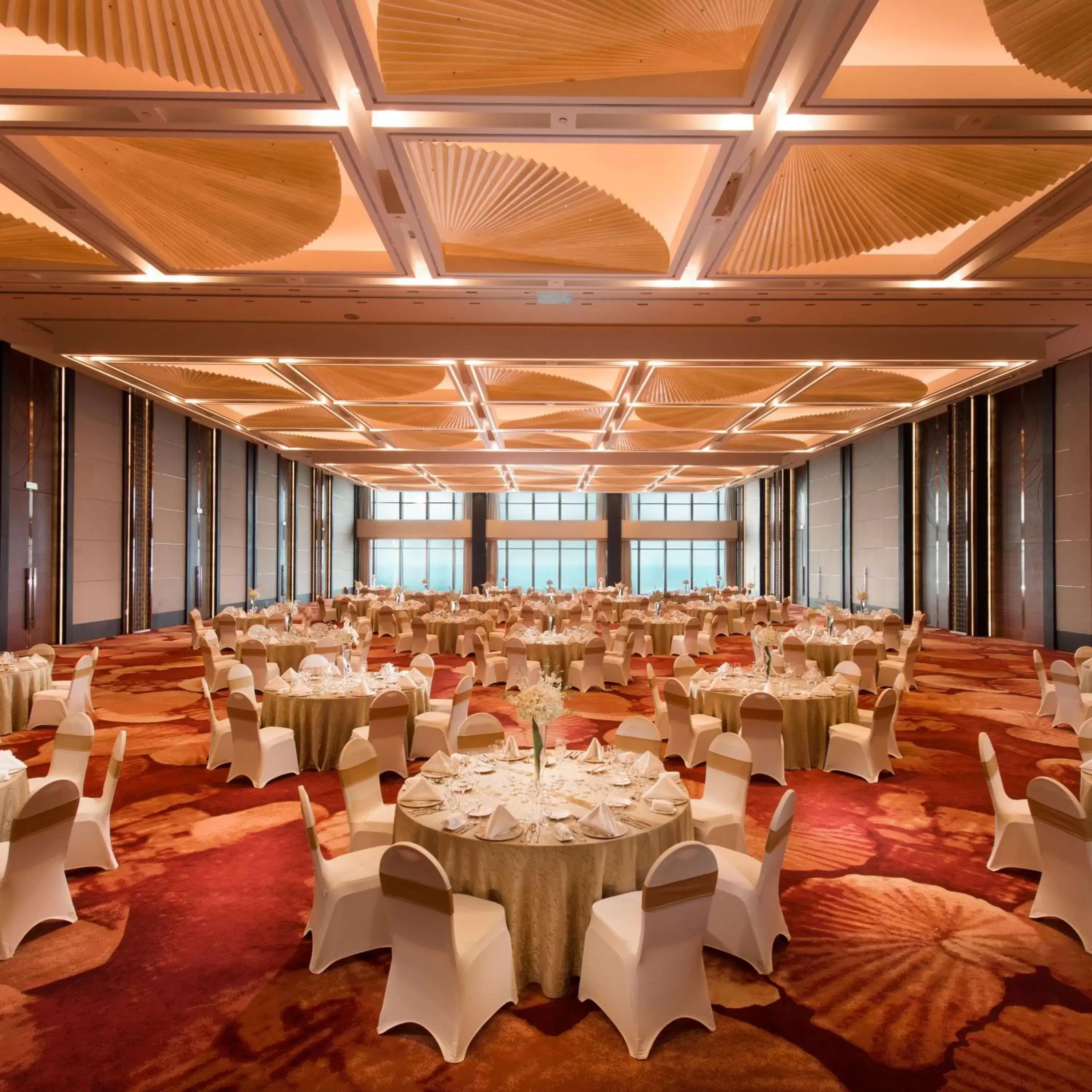 Meeting/conference room, Banquet Facilities in Hilton Yantai Golden Coast