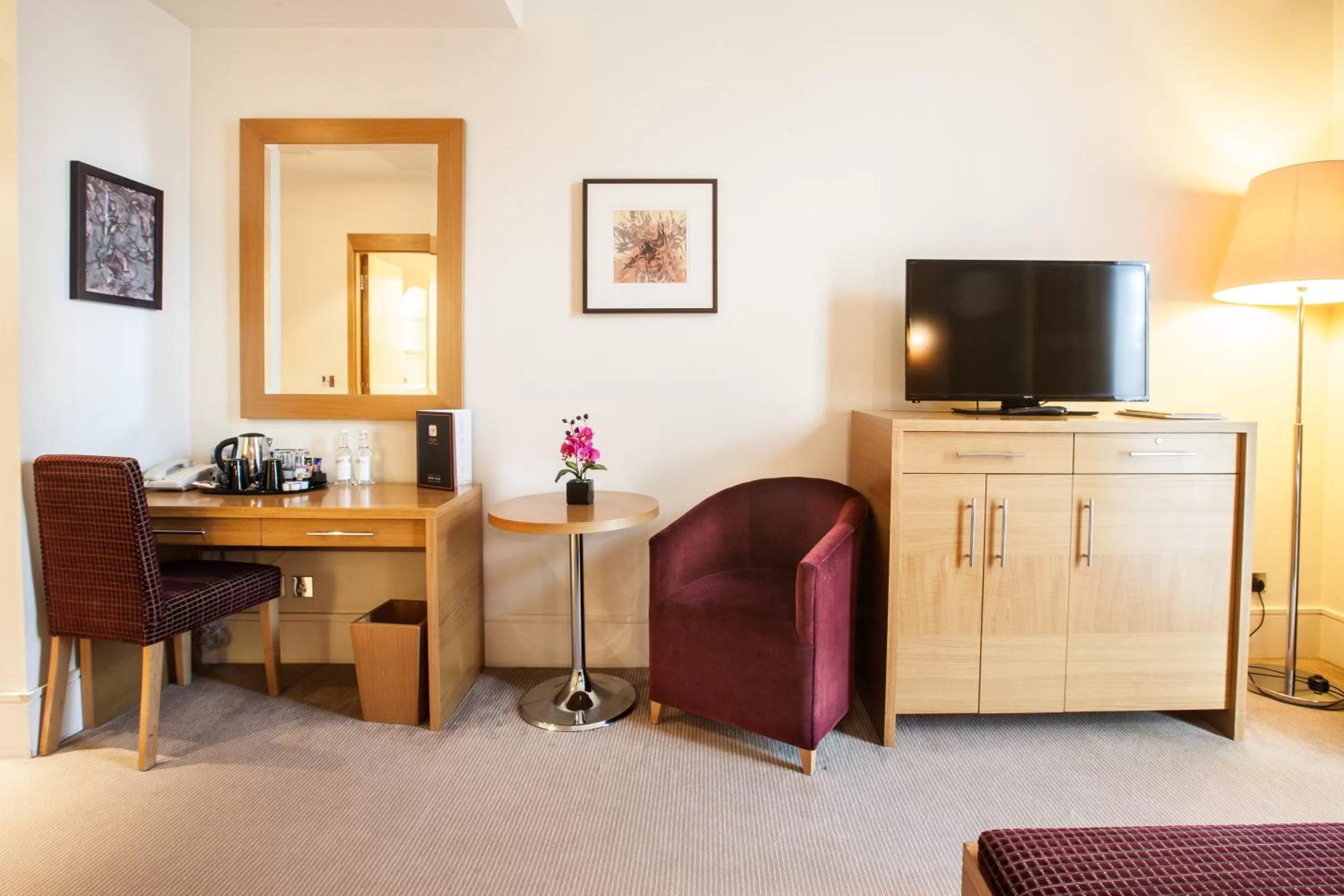 Bedroom in The Park City Grand Plaza Kensington Hotel