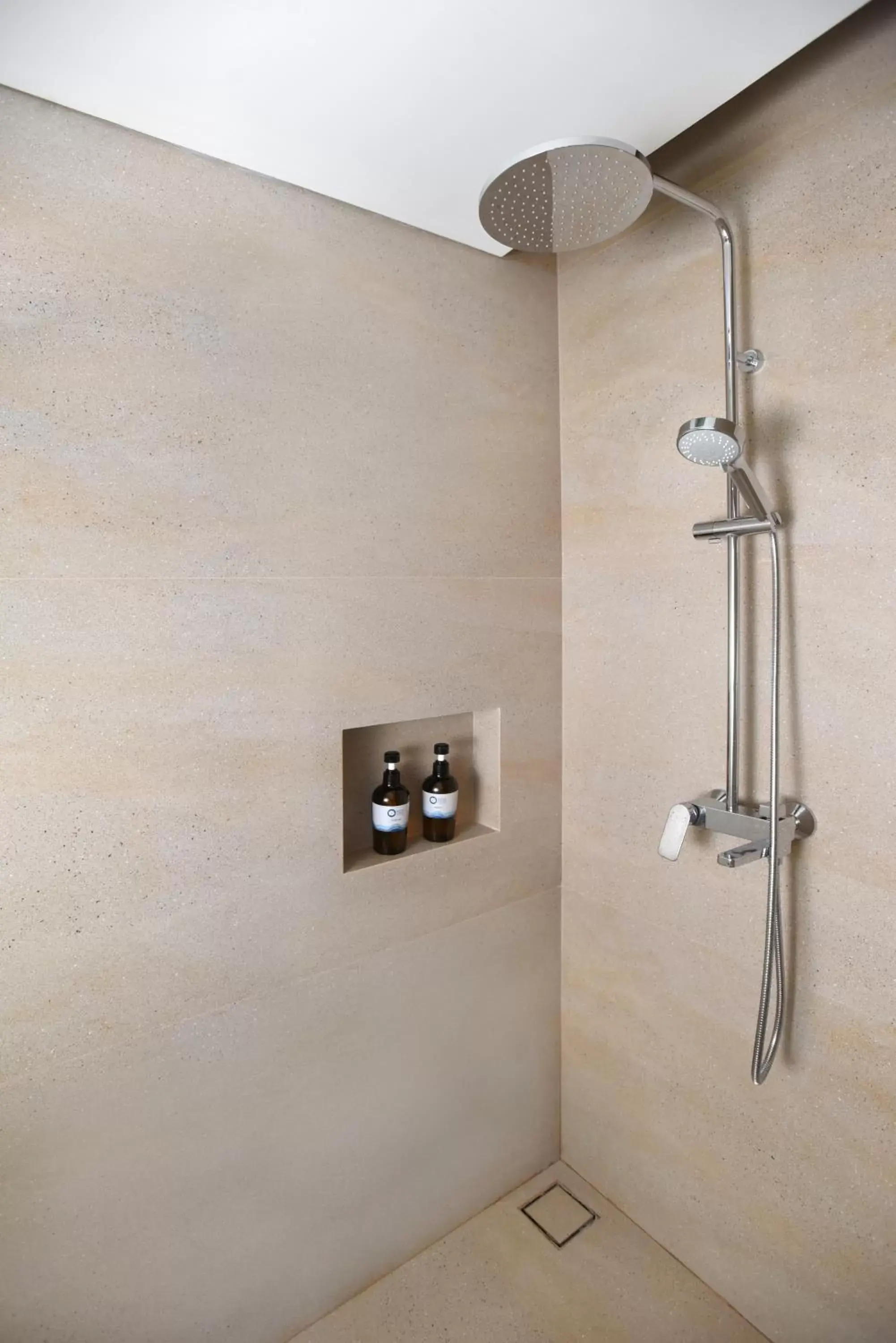 Shower, Bathroom in Royal Avila Boutique Resort