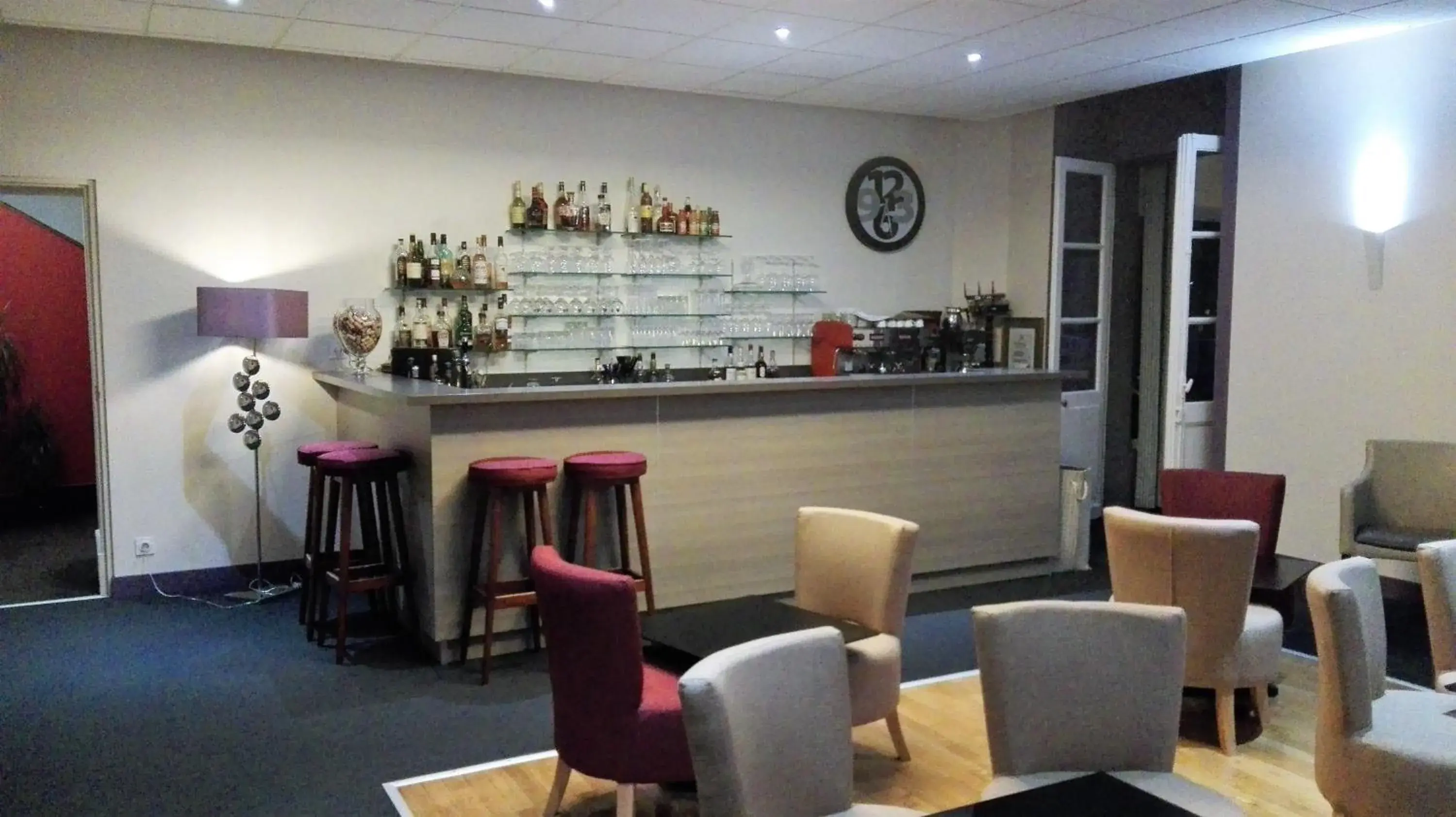 Lounge or bar, Lounge/Bar in Logis Au Grand Hotel