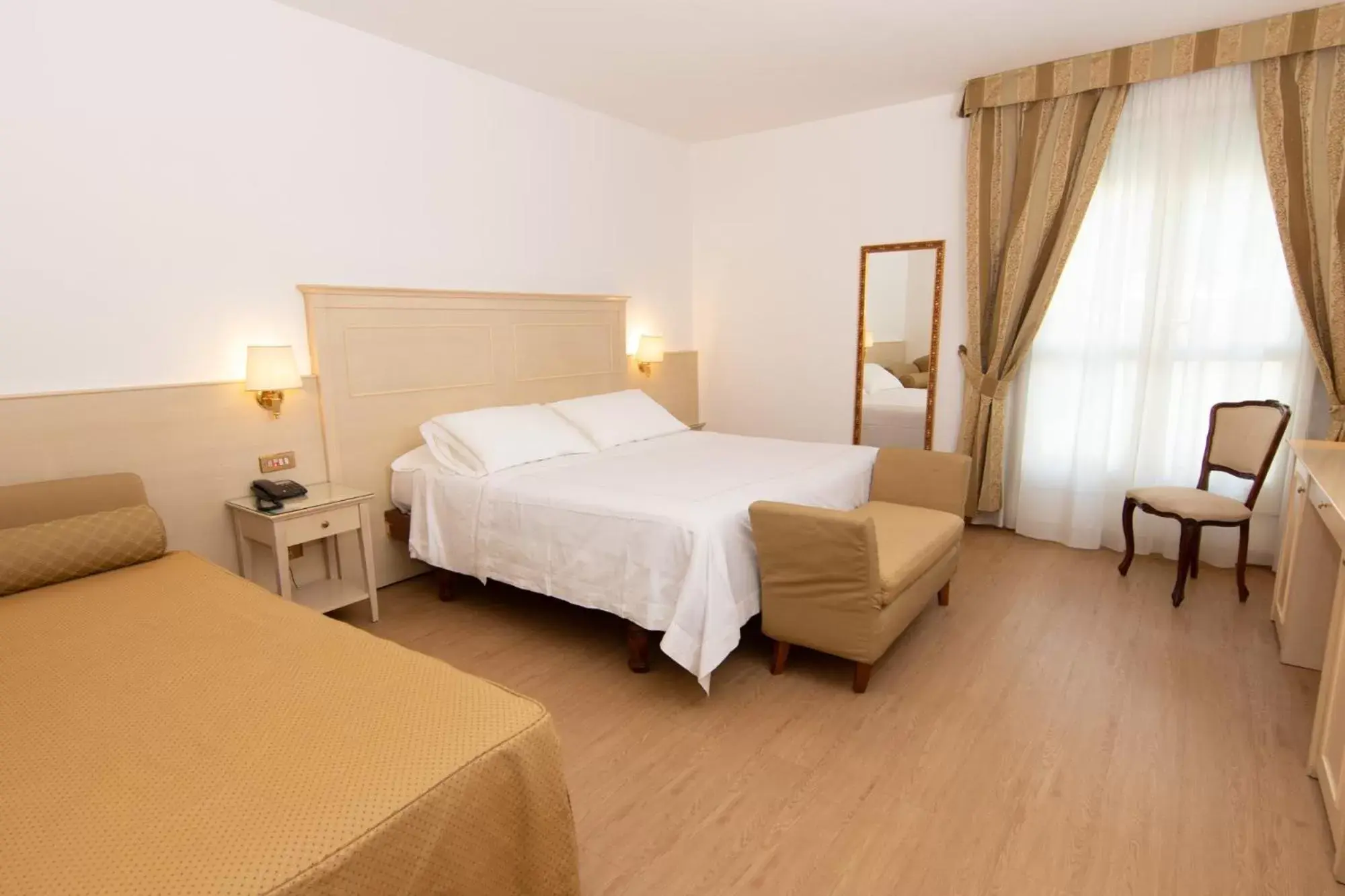 Bedroom, Bed in Hotel Universal Terme