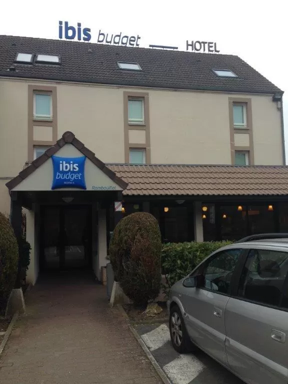 Property building in Ibis Budget Rambouillet