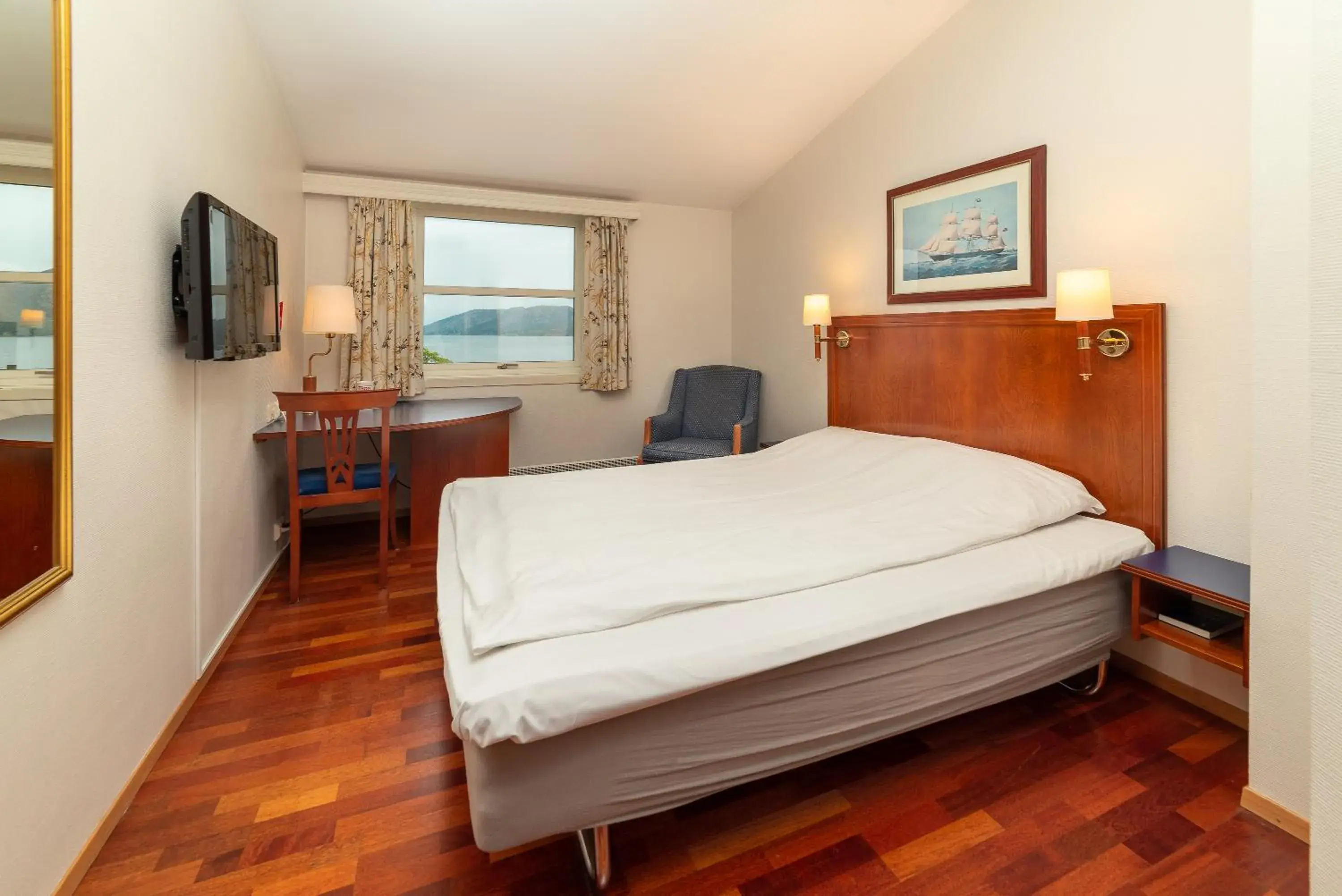 Bedroom, Bed in Thon Hotel Sandnes