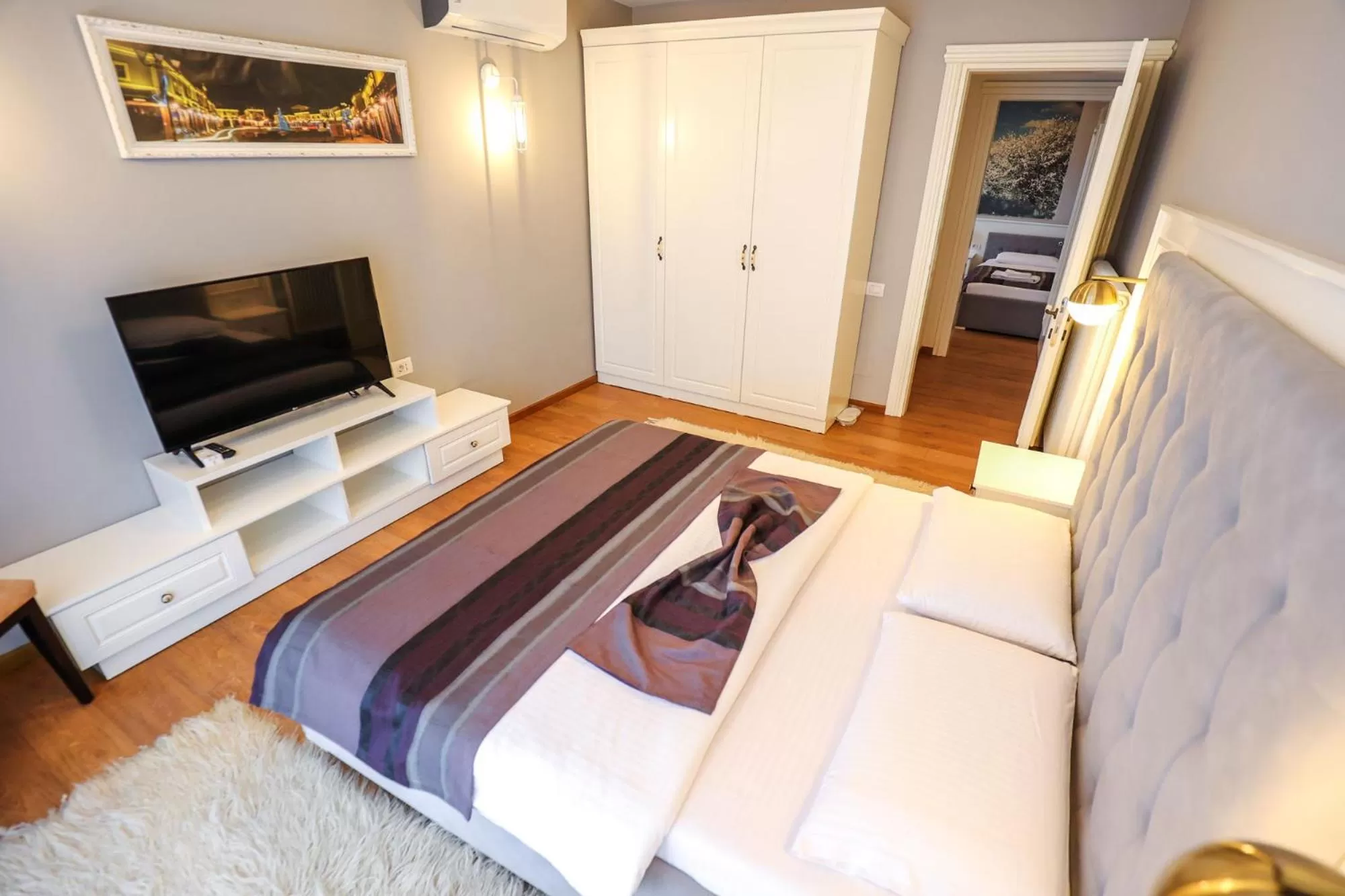 Photo of the whole room, Bed in Bujtina Oxhaku