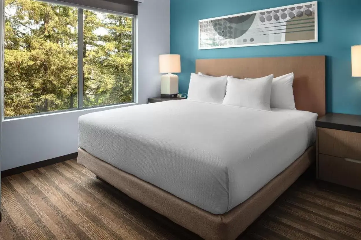 Bed in Hyatt House San Jose/Cupertino