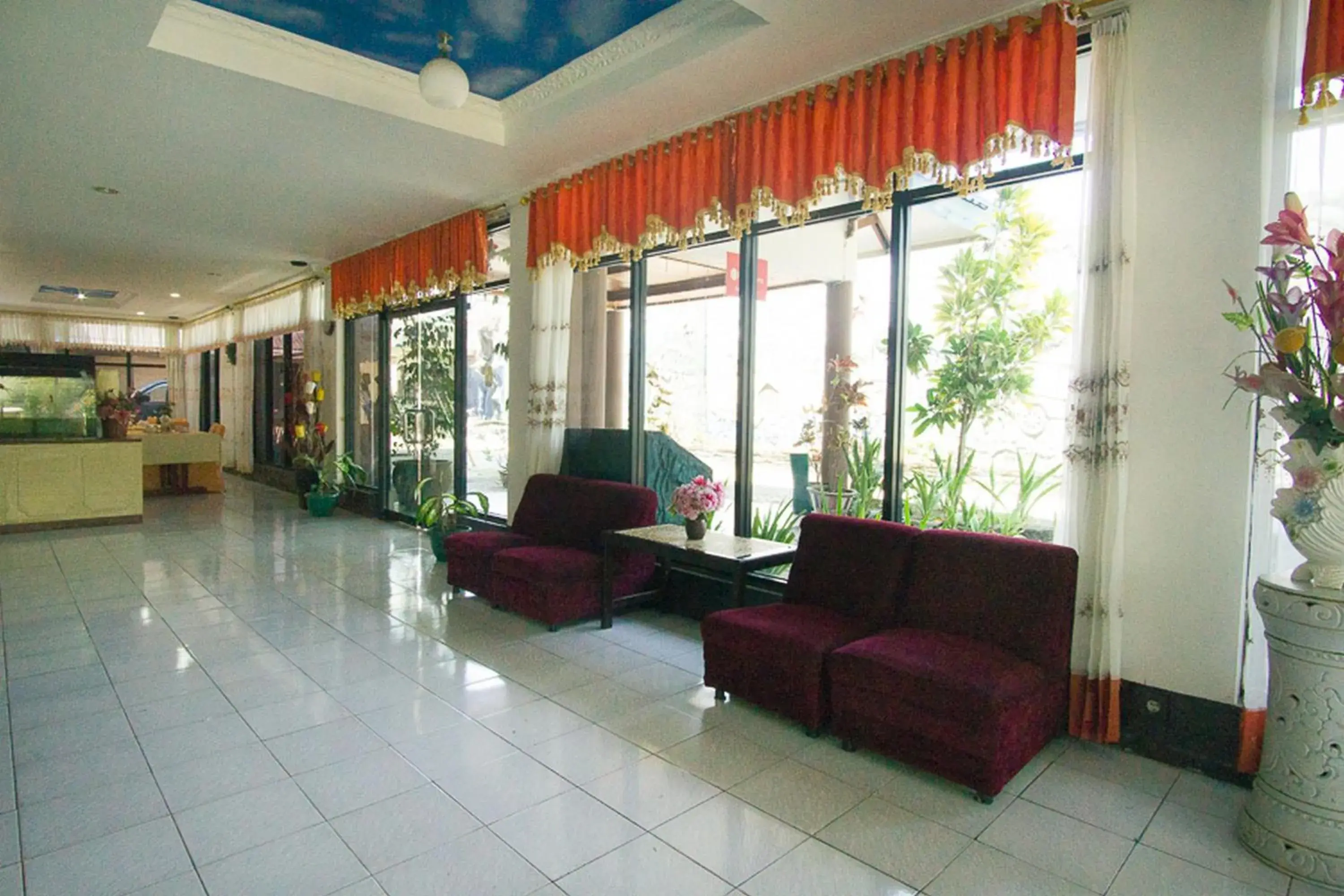 Lobby or reception, Lobby/Reception in RedDoorz plus near Pelabuhan Bitung