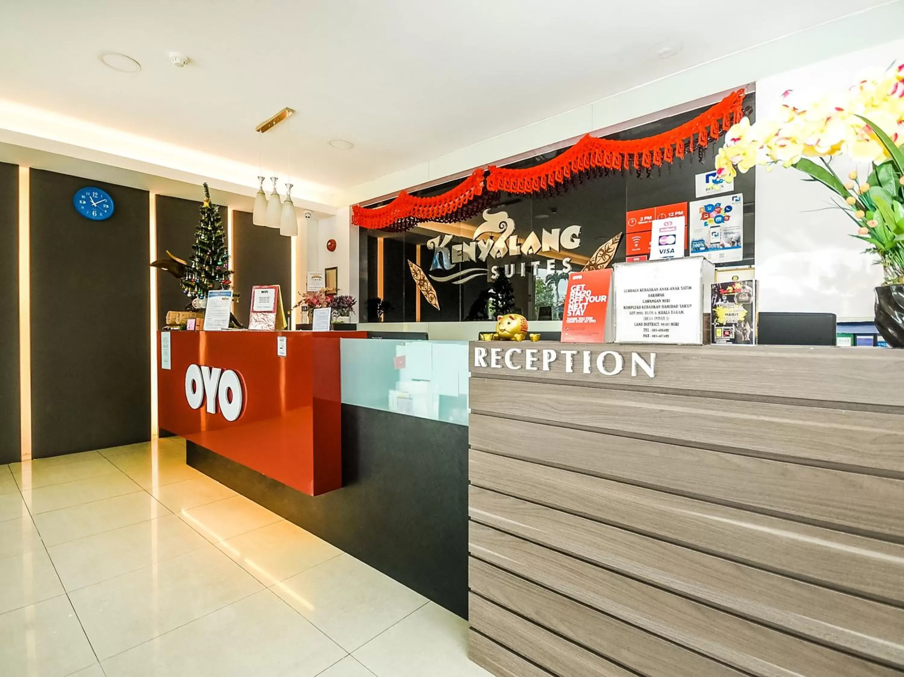 Lobby or reception, Lobby/Reception in Super OYO 1148 Kenyalang Suite