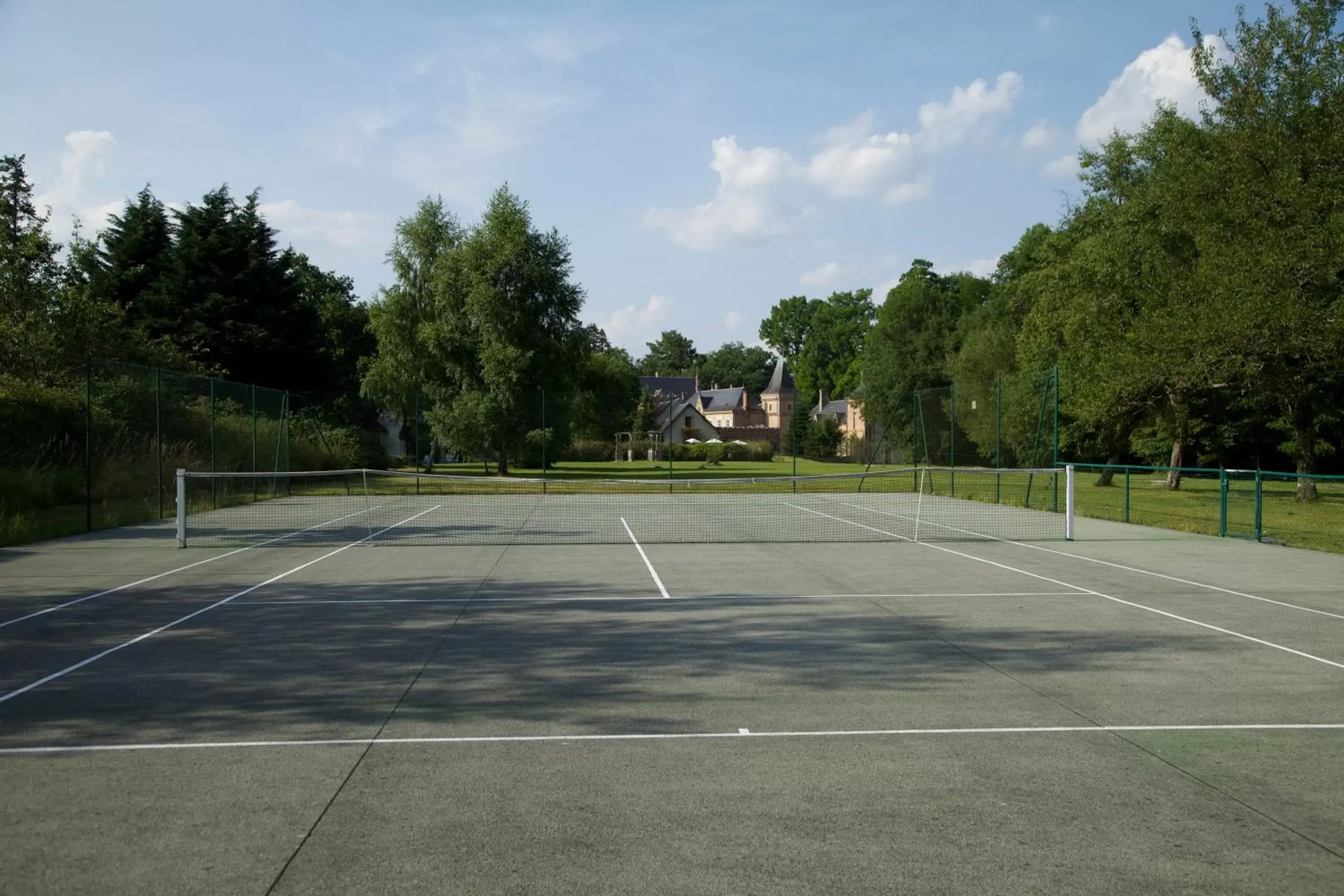 Tennis court, Tennis/Squash in Hostellerie Du Château Les Muids