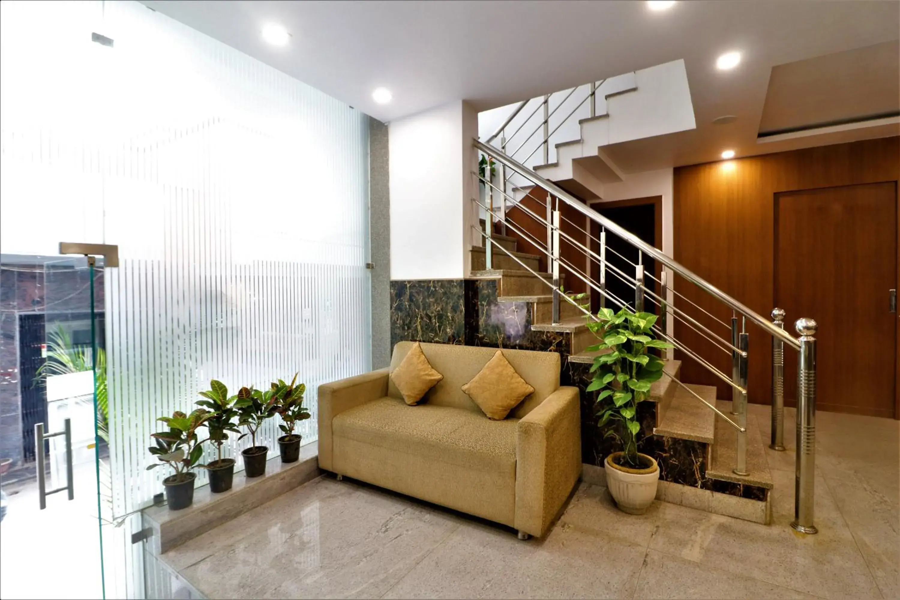 Living room, Seating Area in Hotel Aeropath Near IGI Airport Delhi