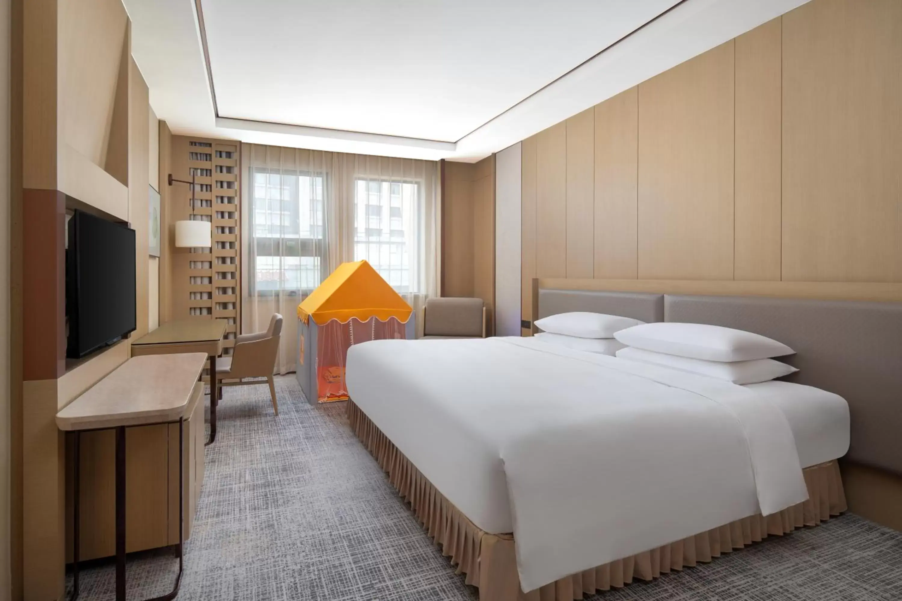 Bed in Courtyard by Marriott Shanghai International Tourism and Resorts Zone