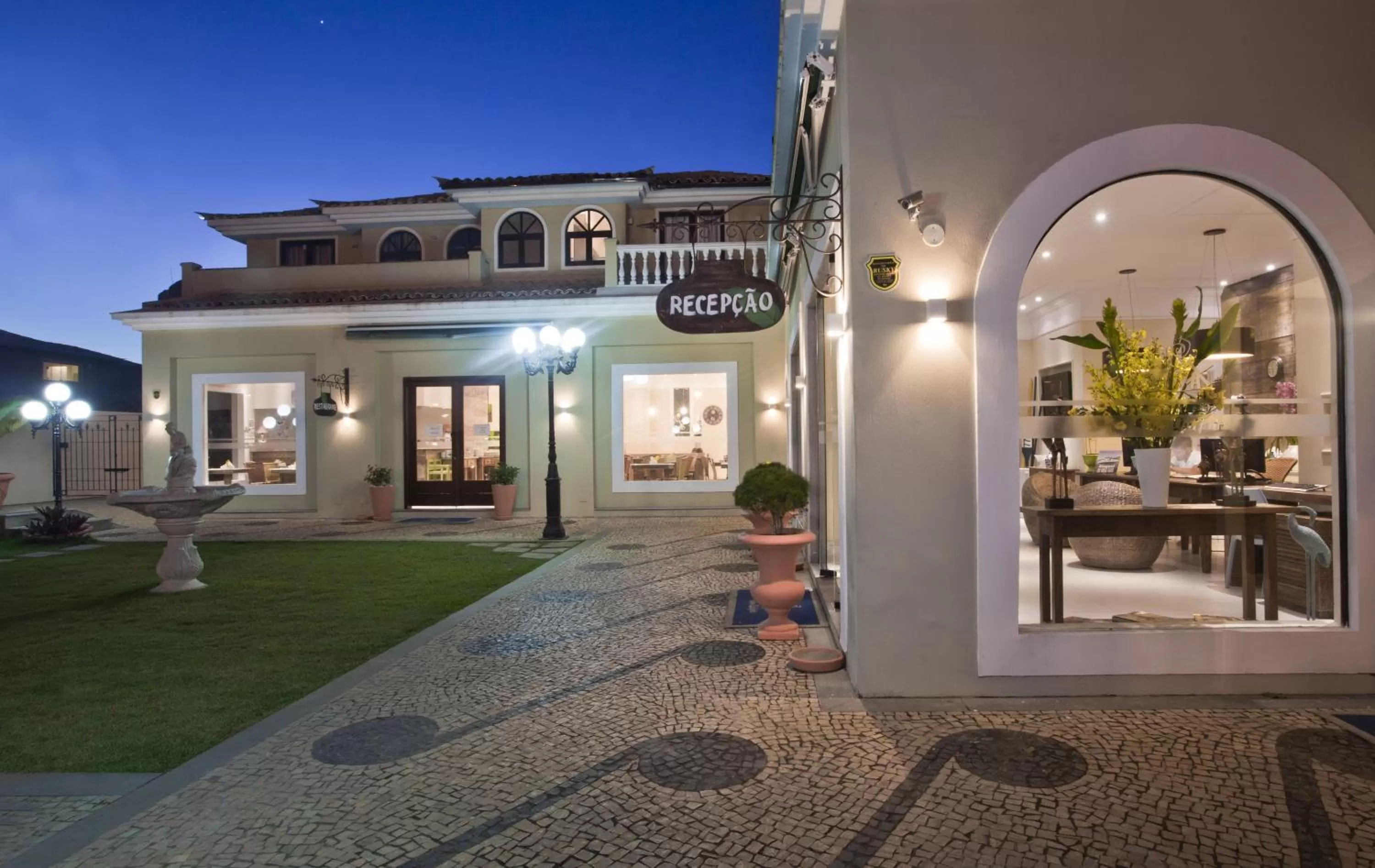 Facade/entrance in Hotel Don Quijote Búzios
