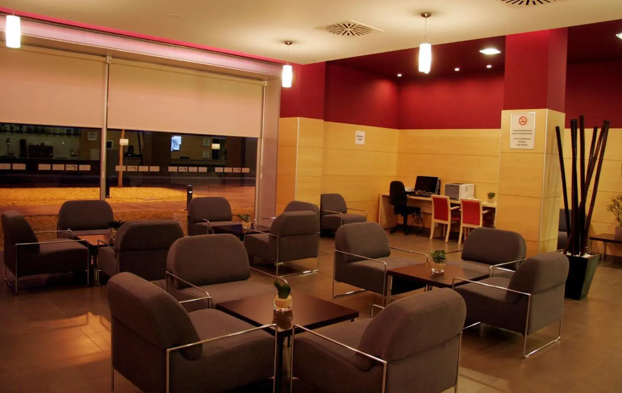 Lobby or reception in Holiday Inn Express Madrid-Getafe