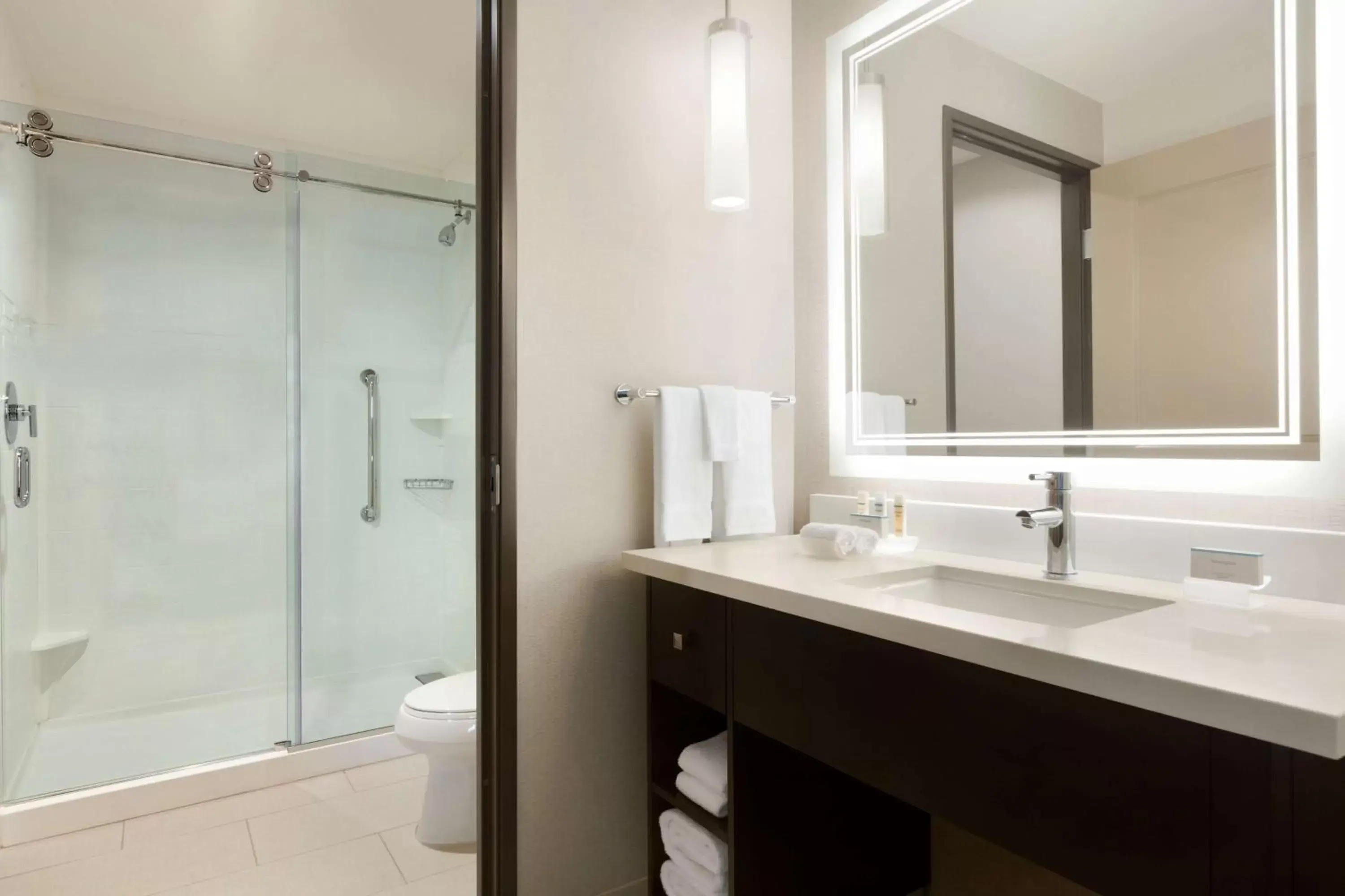 Bathroom in Homewood Suites By Hilton Irvine John Wayne Airport