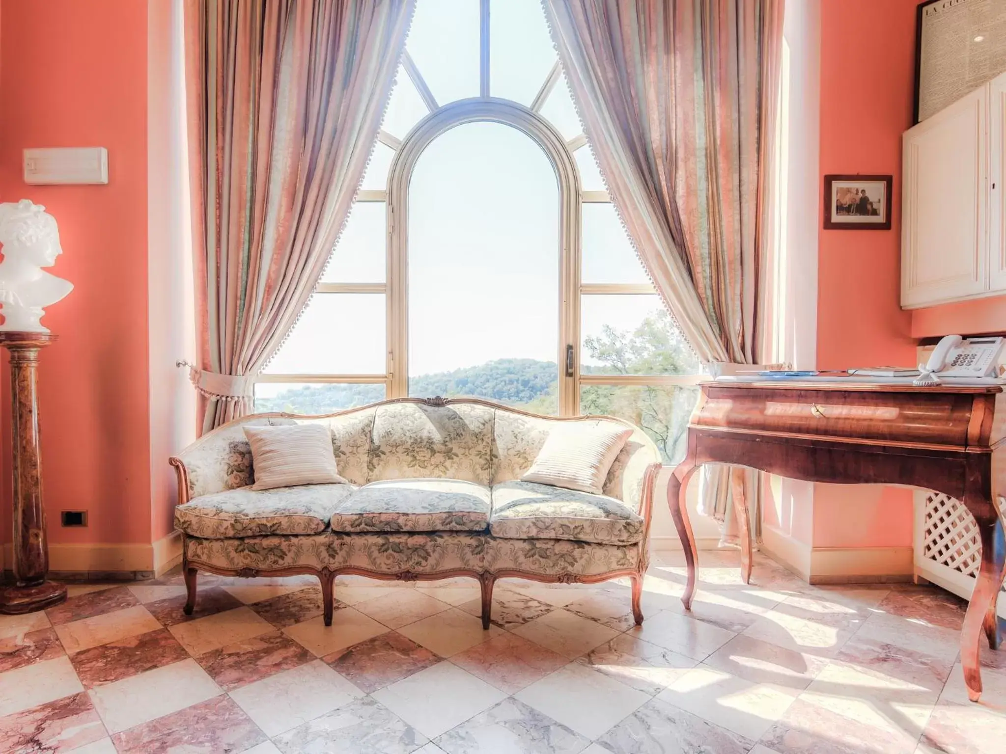 Lounge or bar, Seating Area in Hotel Colonne