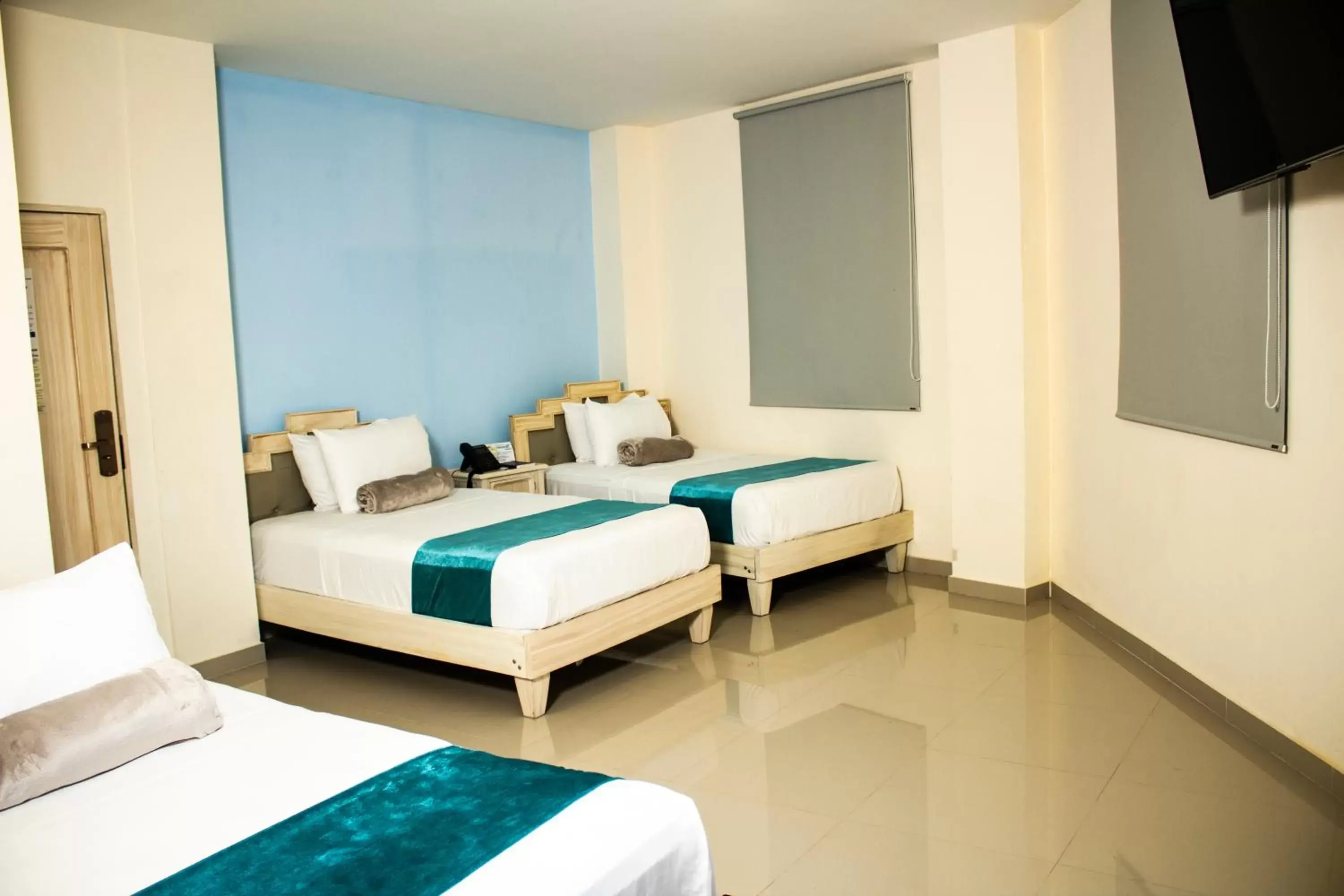 Bedroom, Bed in Hotel Med Centro - Marcari