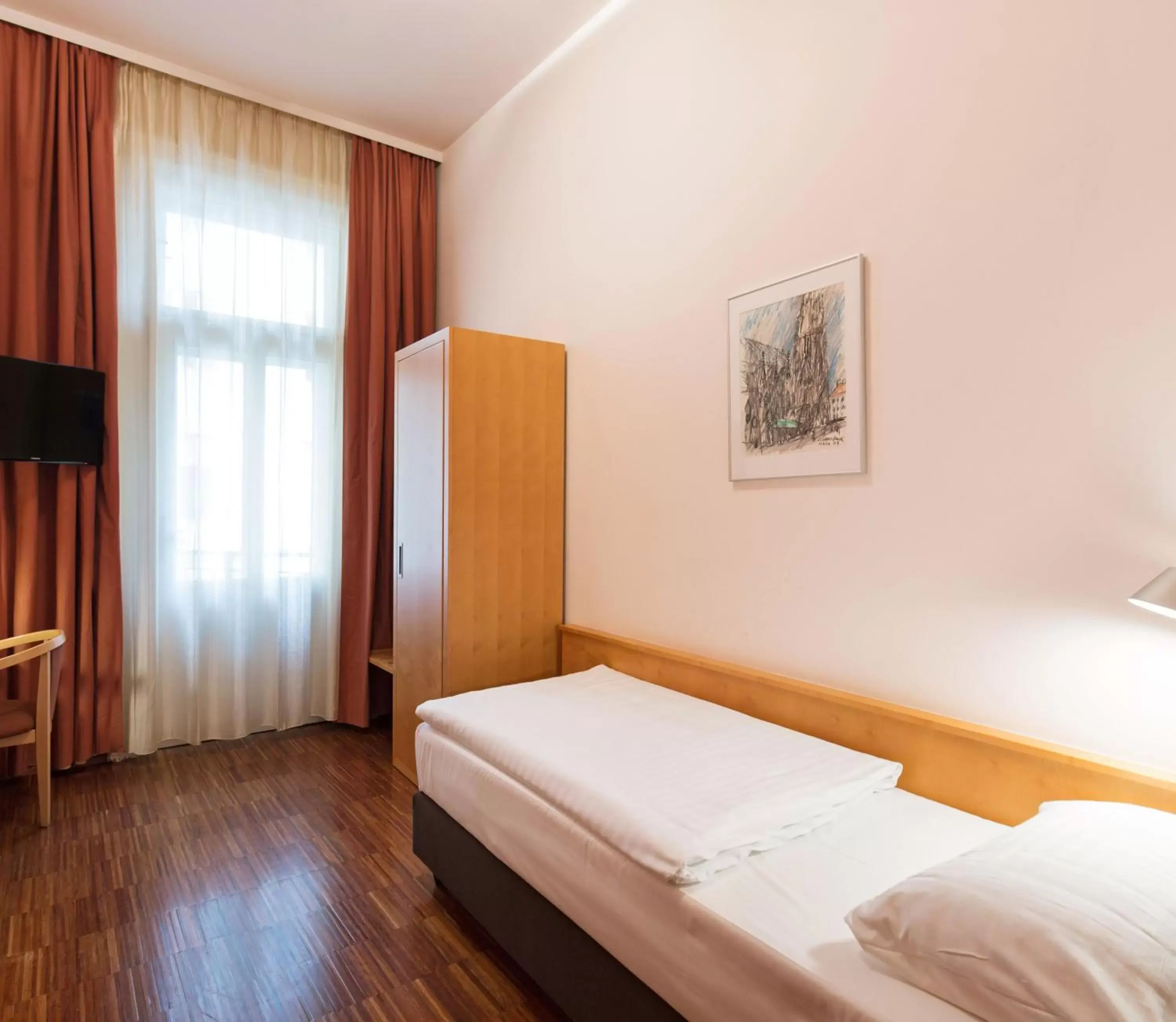 Bedroom, Bed in Hotel Post Wien Bedroom, Bed in Hotel Post Wien