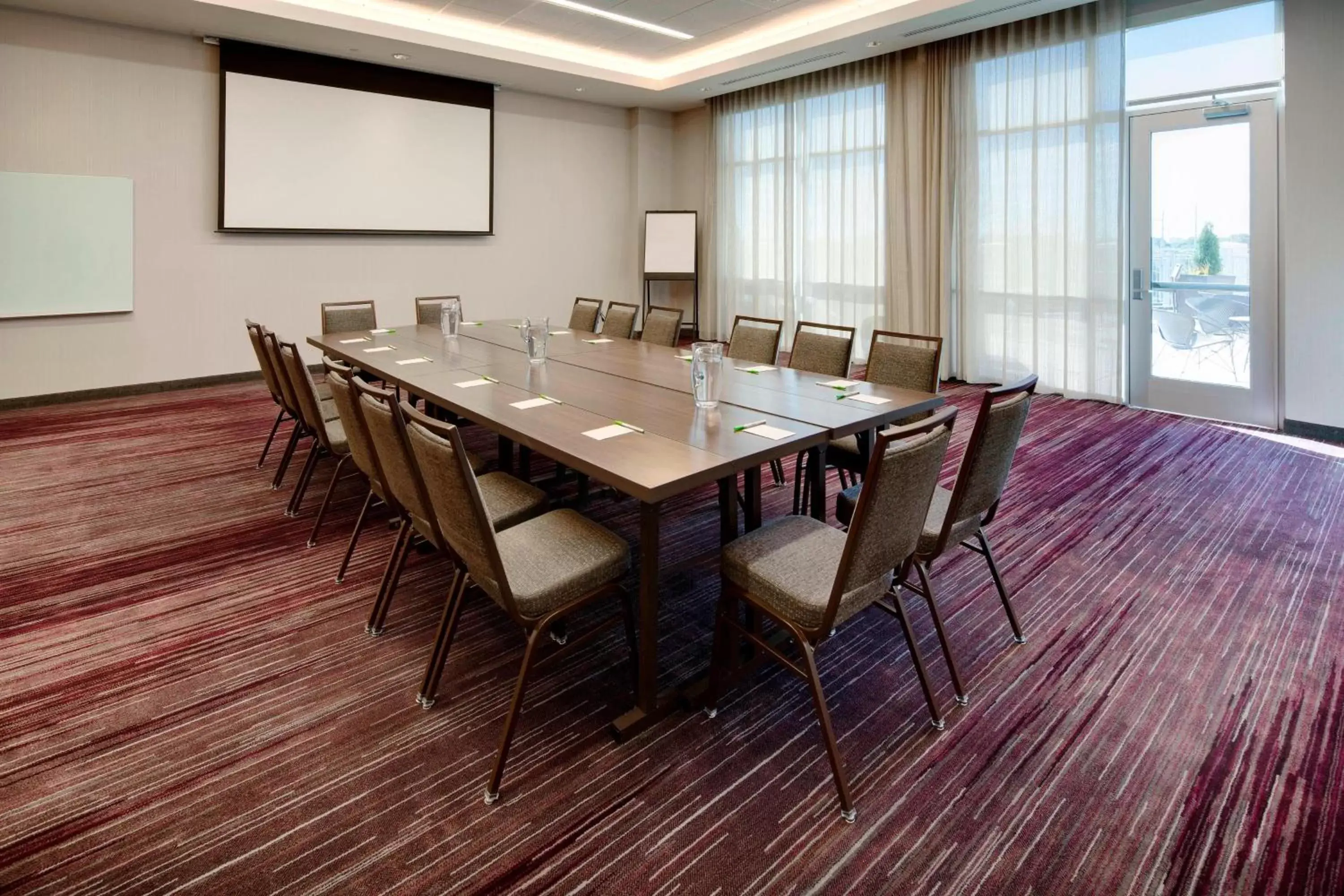 Meeting/conference room in Courtyard by Marriott Atlanta Vinings/Galleria