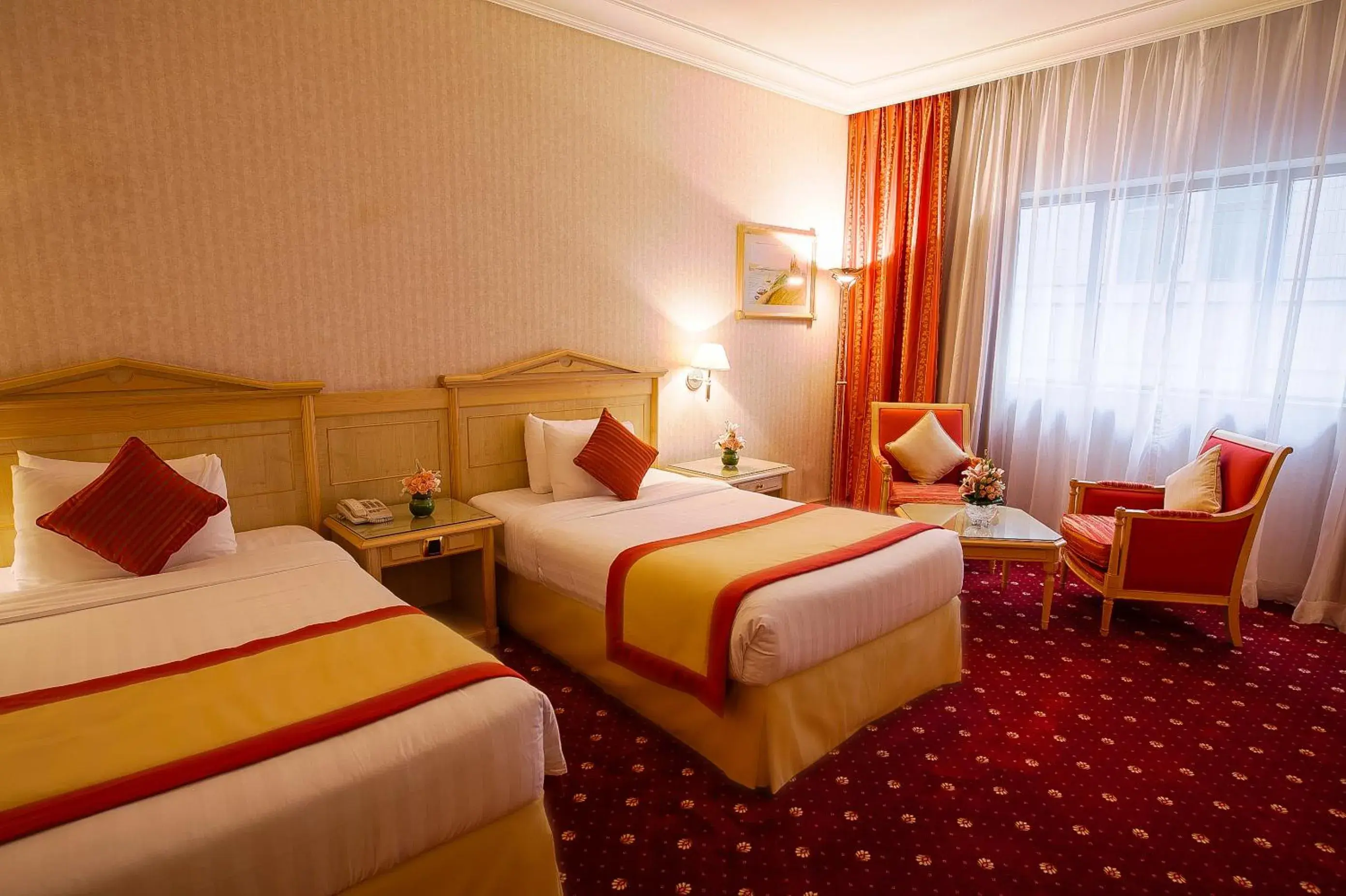 Bedroom, Bed in Capitol Hotel