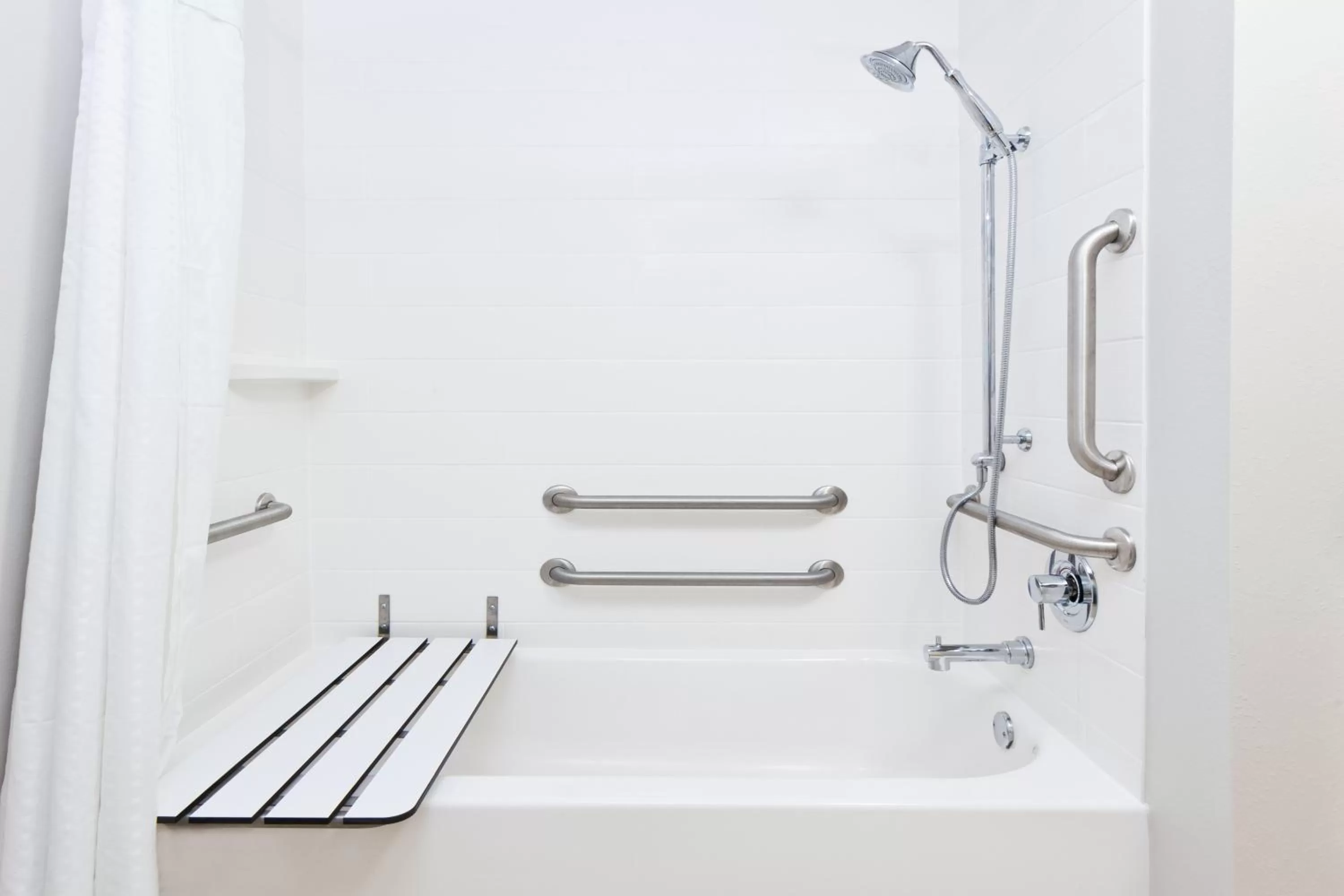 Bathroom in Holiday Inn Express & Suites - Cartersville by IHG