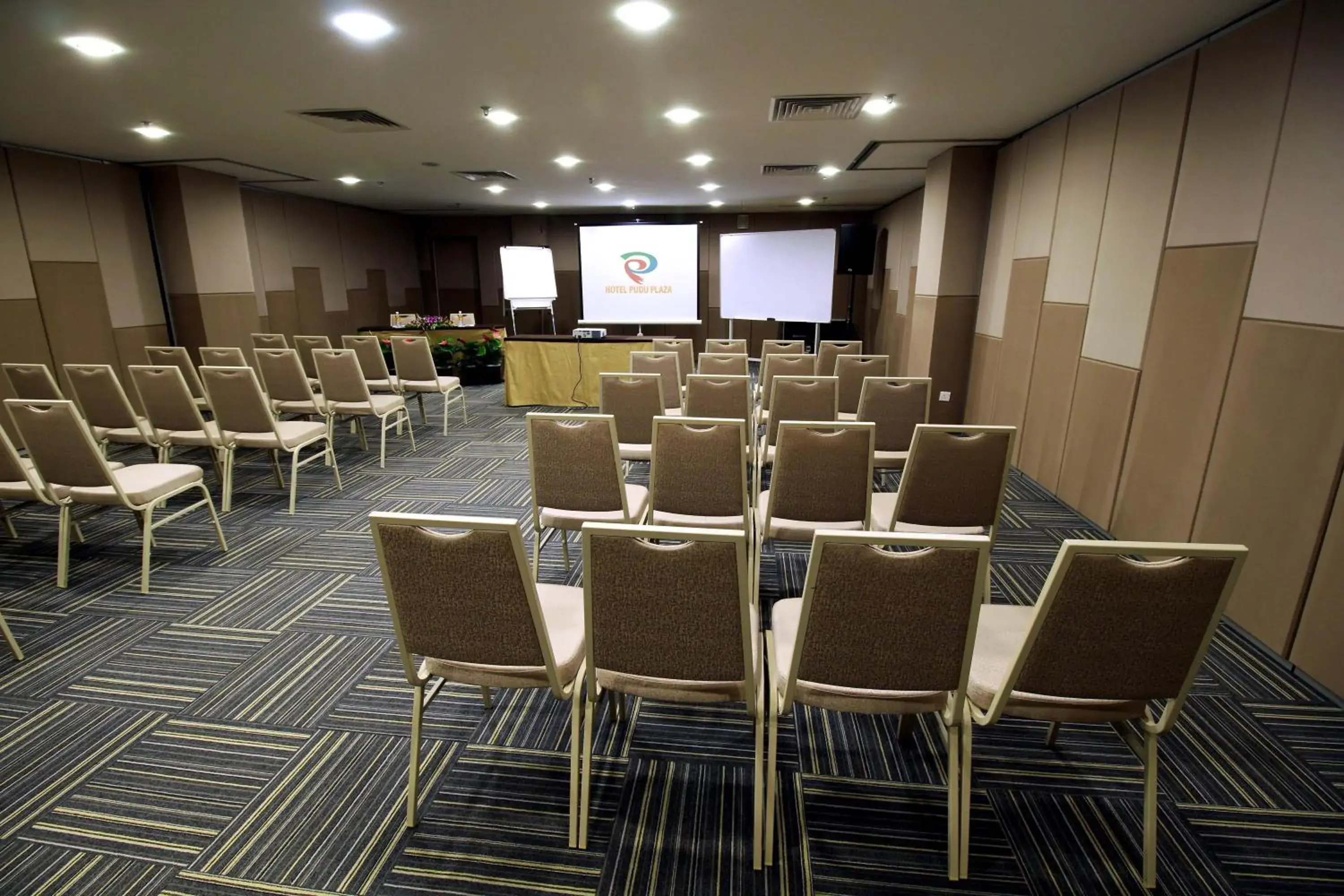 Business facilities in Hotel Pudu Plaza Kuala Lumpur