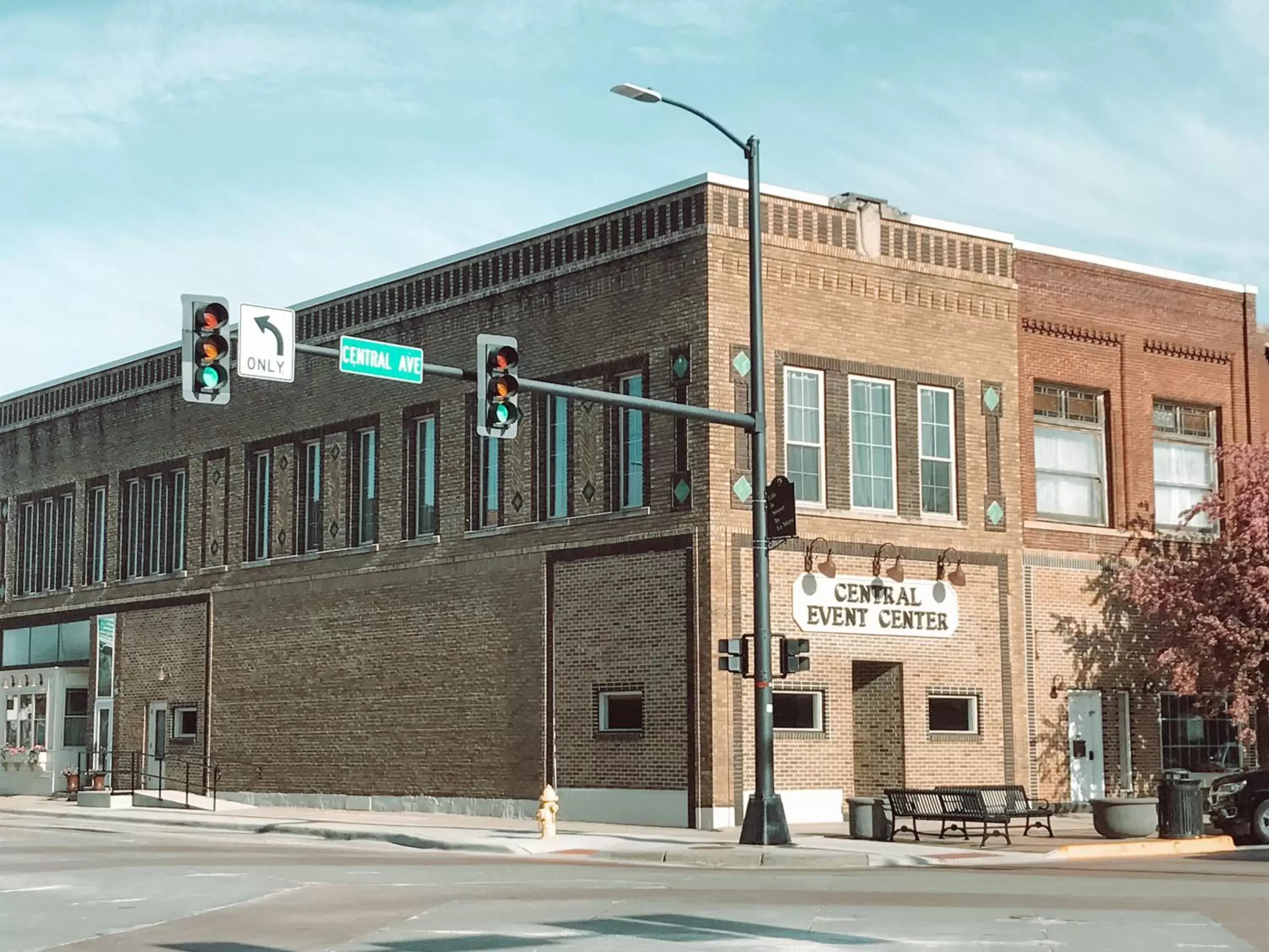 Property building in Inn On Central Property building in Inn On Central