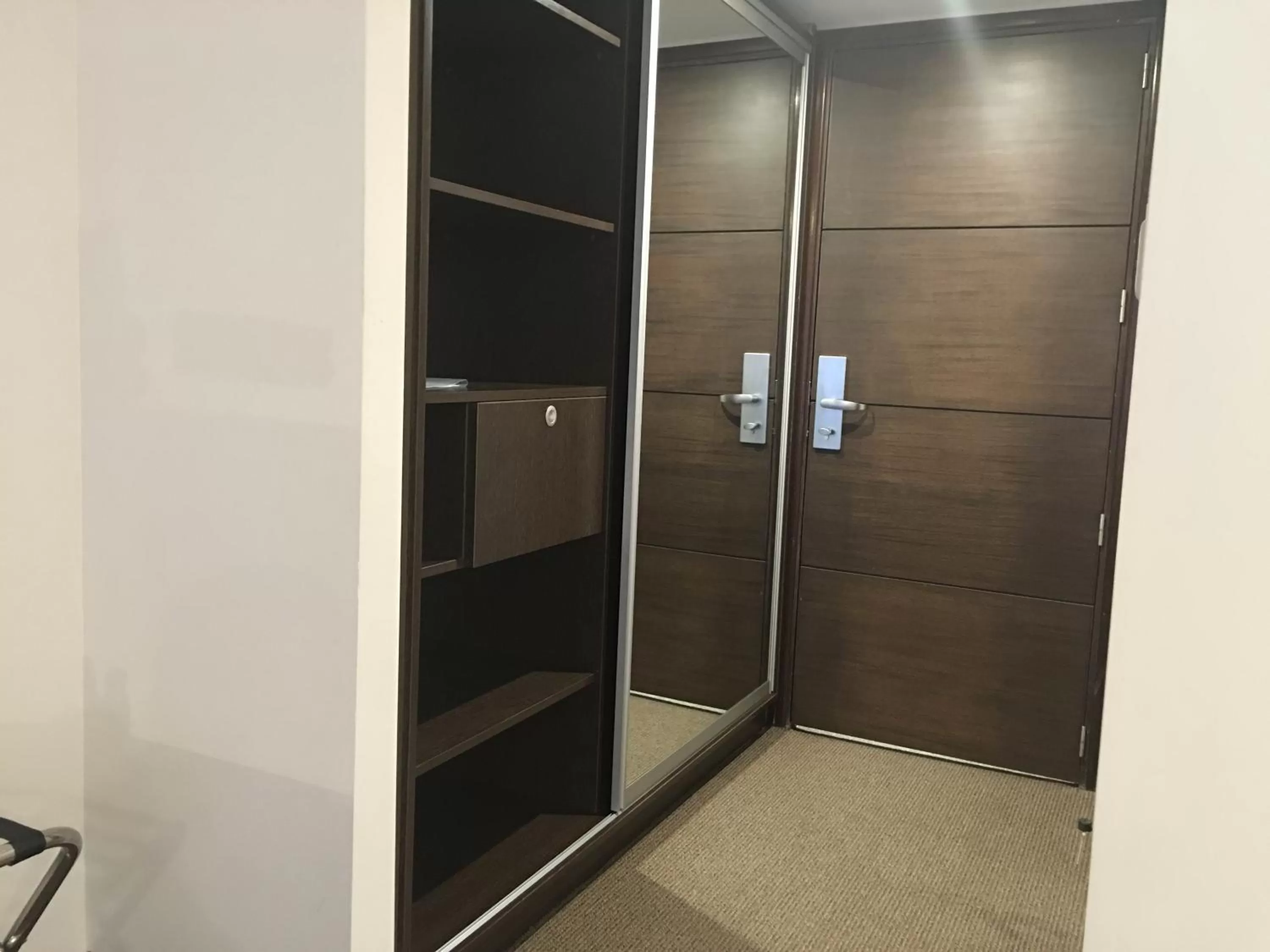 Photo of the whole room in Crystal Tower