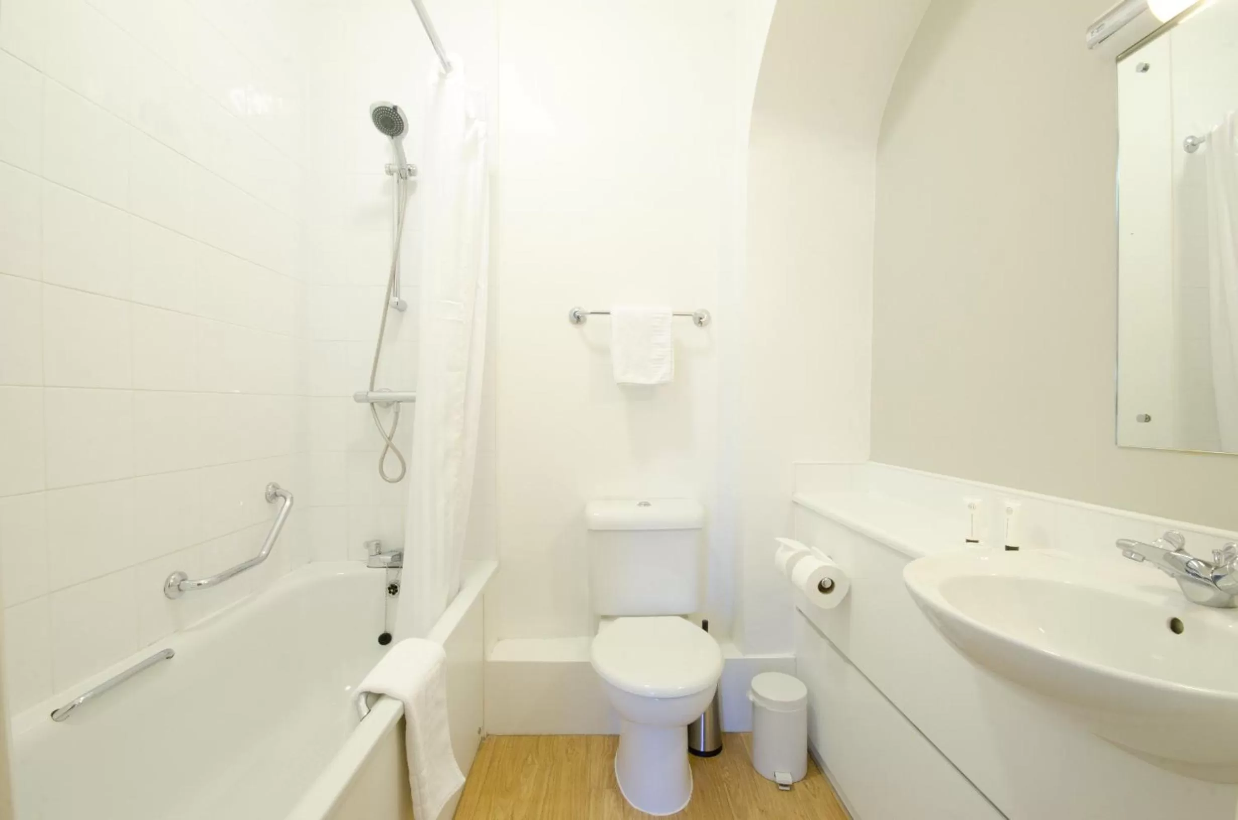 Bathroom in The Corner House Hotel