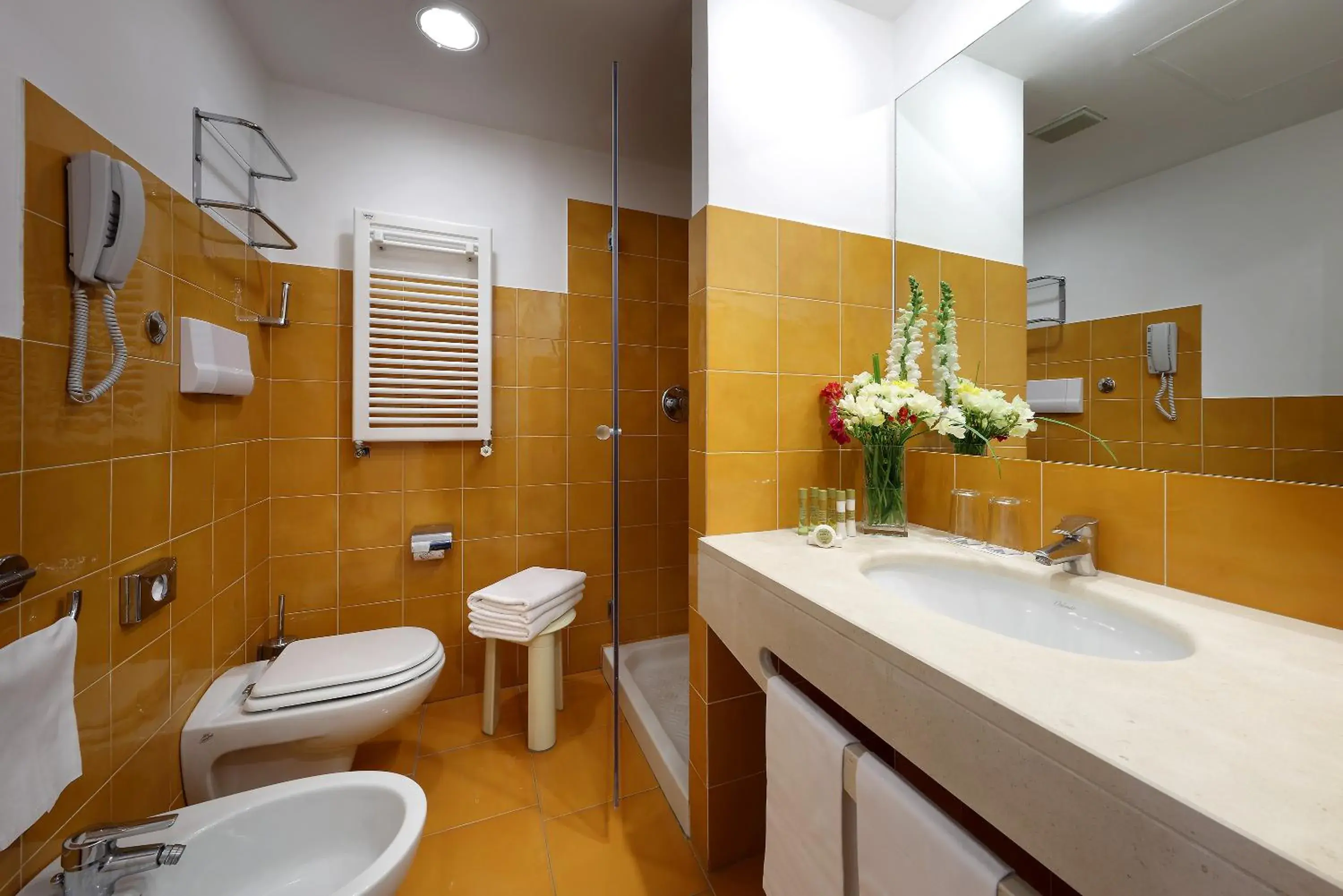 Bathroom in Eurostars Monte Tauro